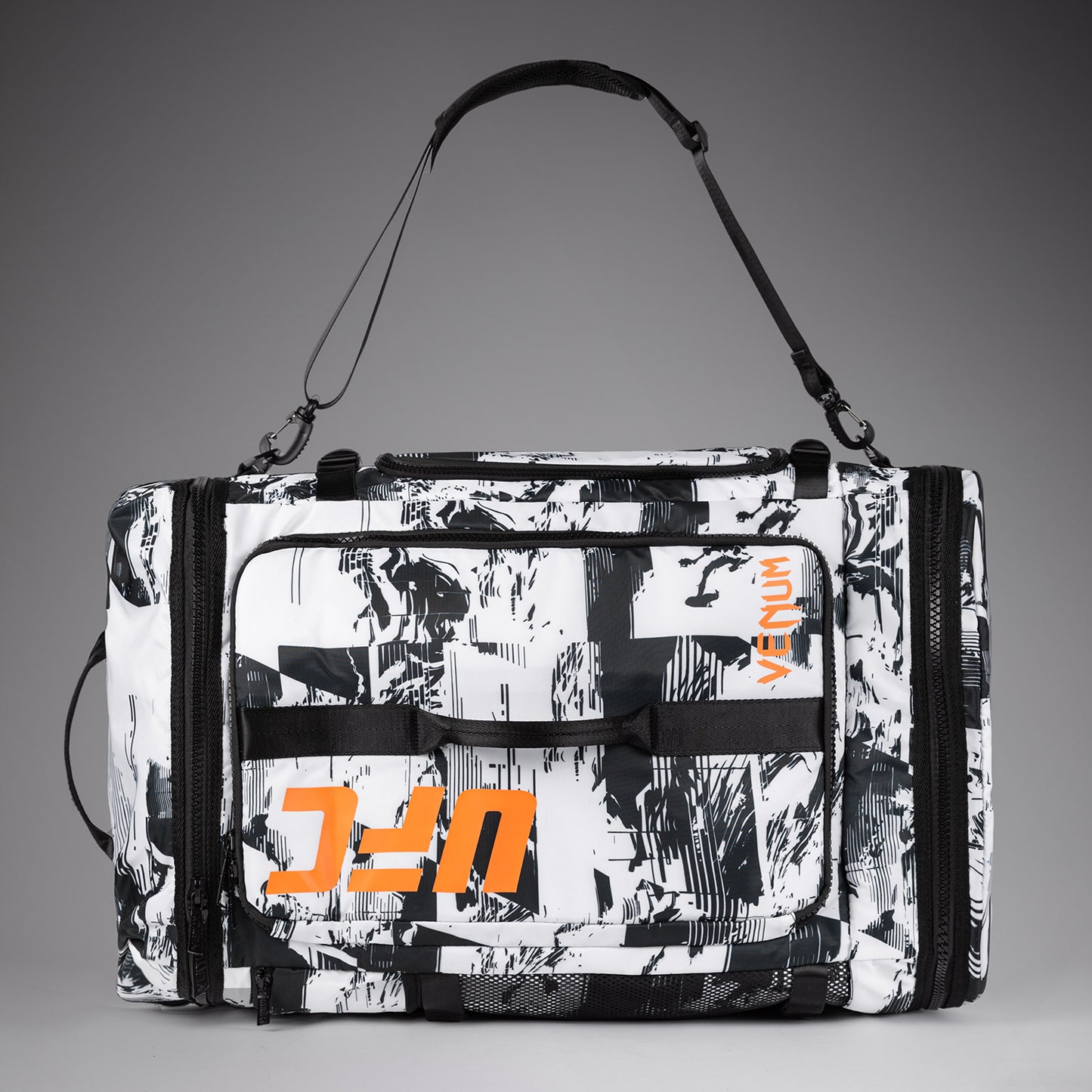 UFC Zenith by Venum Authentic Fight Week Bolsa de deporte - Blanca