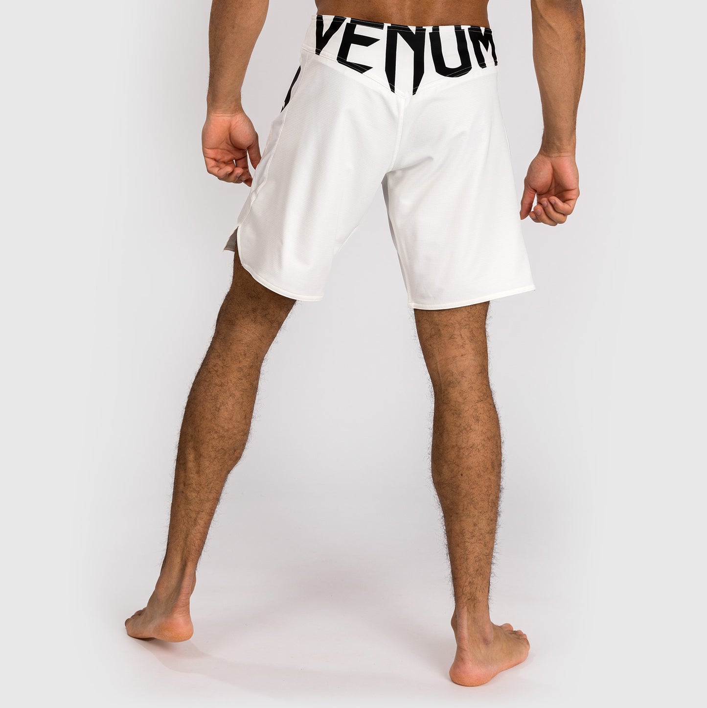Venum Light 5.0 Pantalón Corto de Lucha - Blanco/Negro