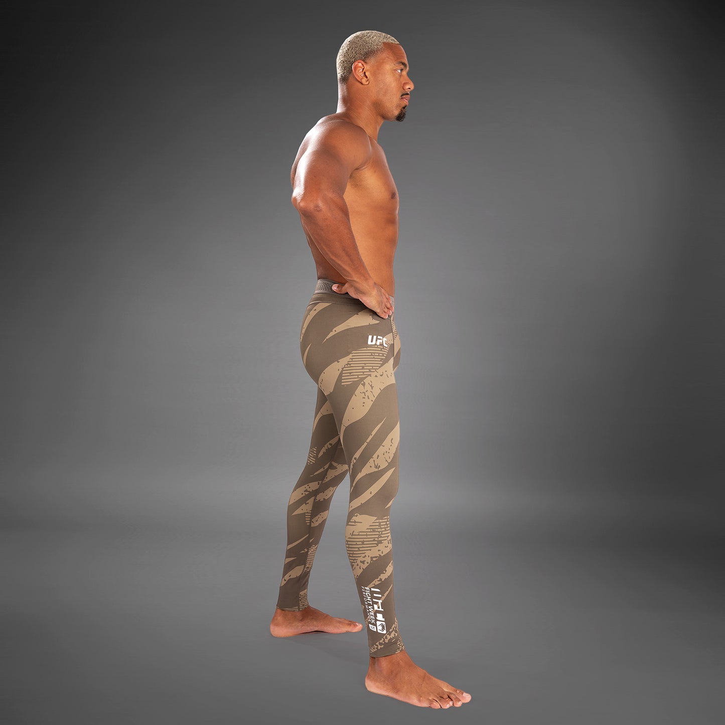 UFC Adrenaline By Venum Fight Week Performance Malla para Hombre - Desert Camo