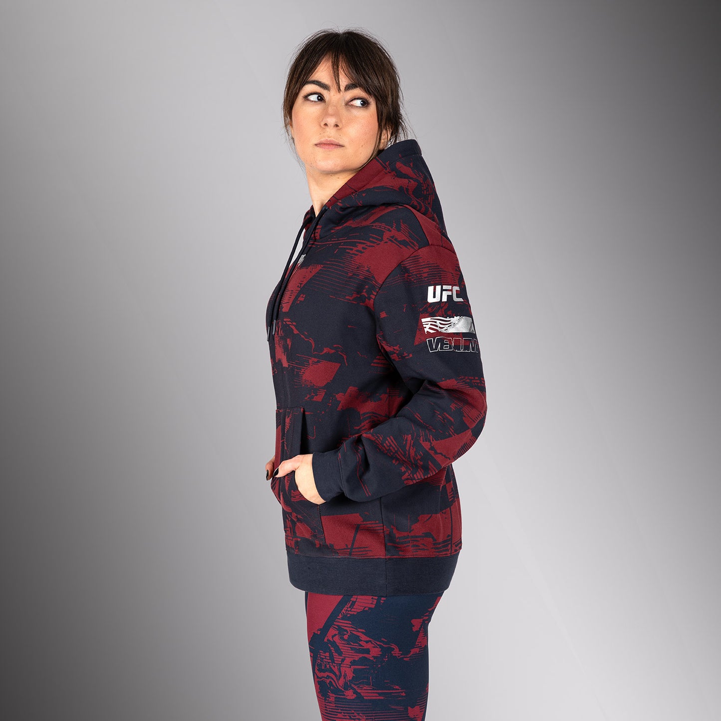 UFC Zenith by Venum Authentic Fight Week Sudadera Mujer - Azul marino/Burdeos/Plateado