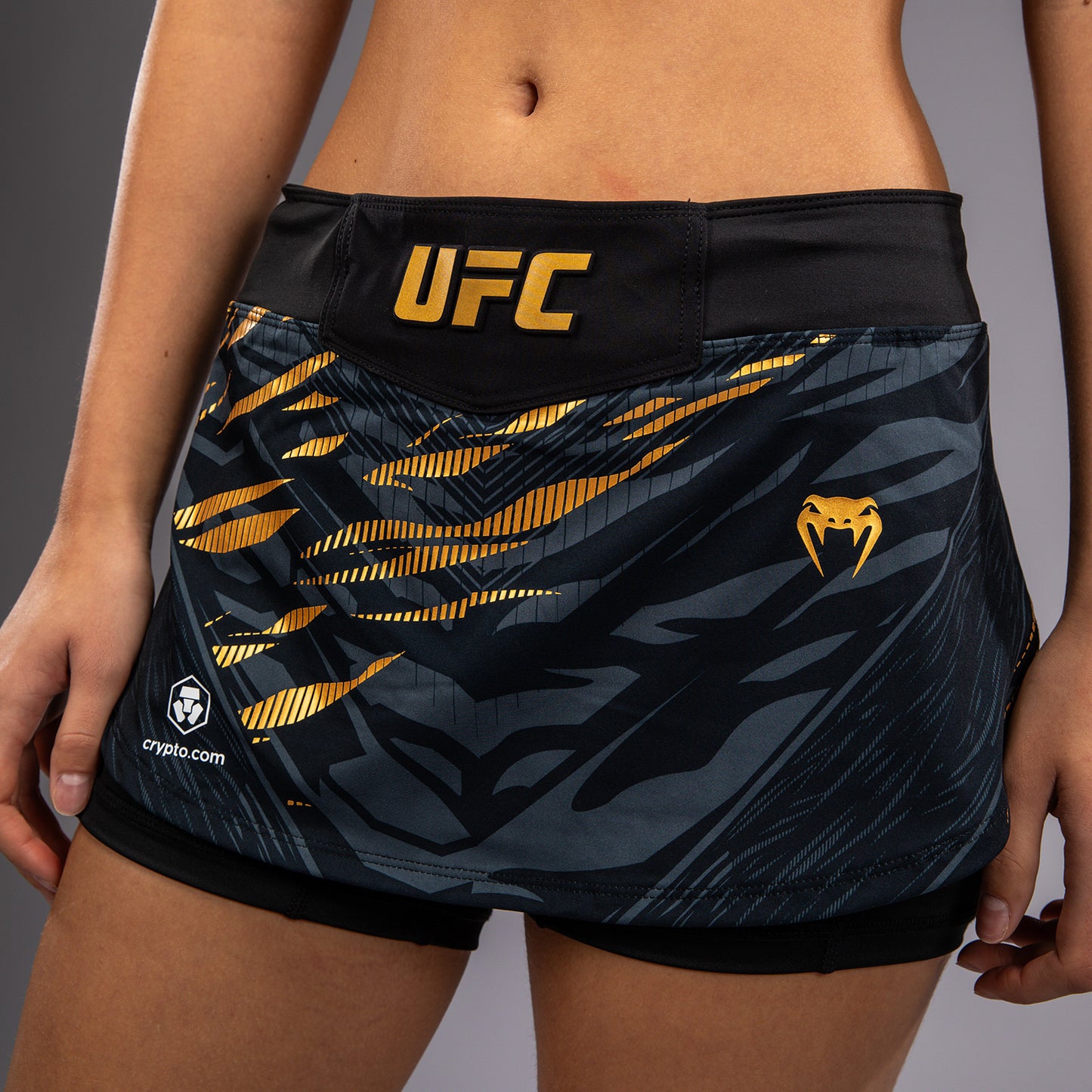 UFC Fusion by Venum Authentic Fight Night Falda Corta para Mujer - Champion