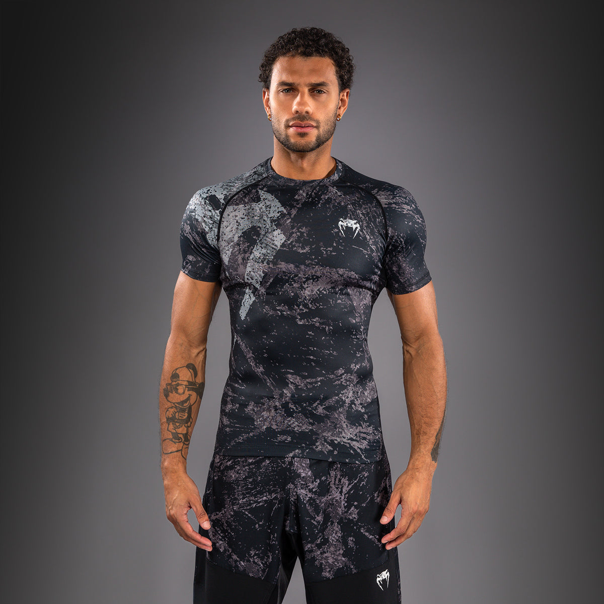 Venum Rage & Workout Rashguard de Manga Corta - Negro/Gris