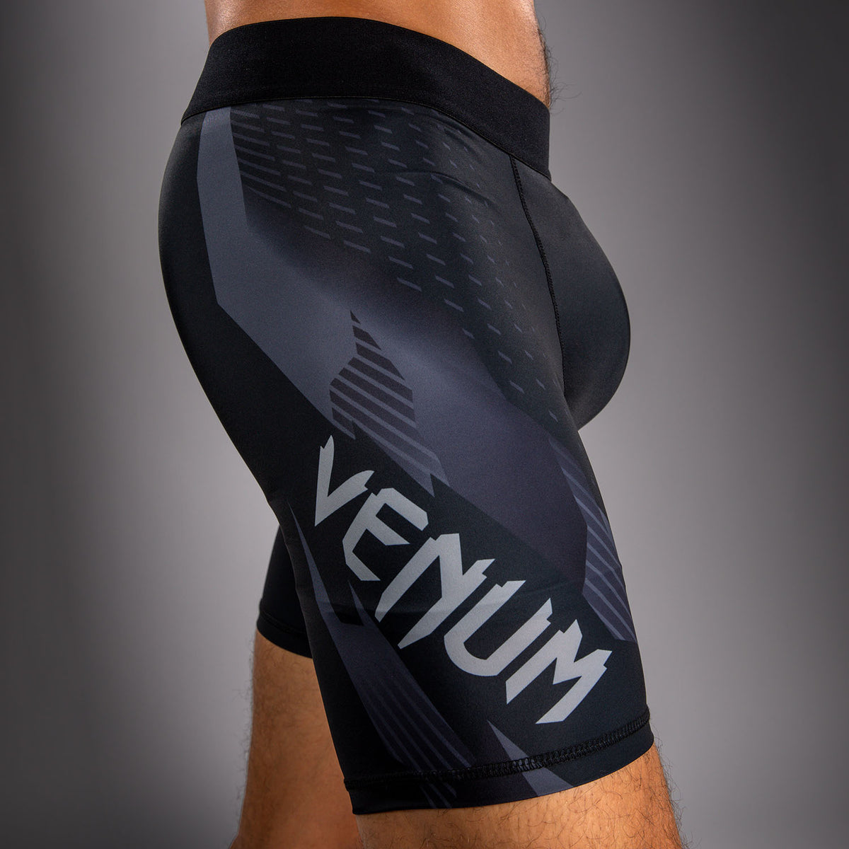 Venum No-Gi 6.0 Pantalón Corto de Compresión - Negro/Gris