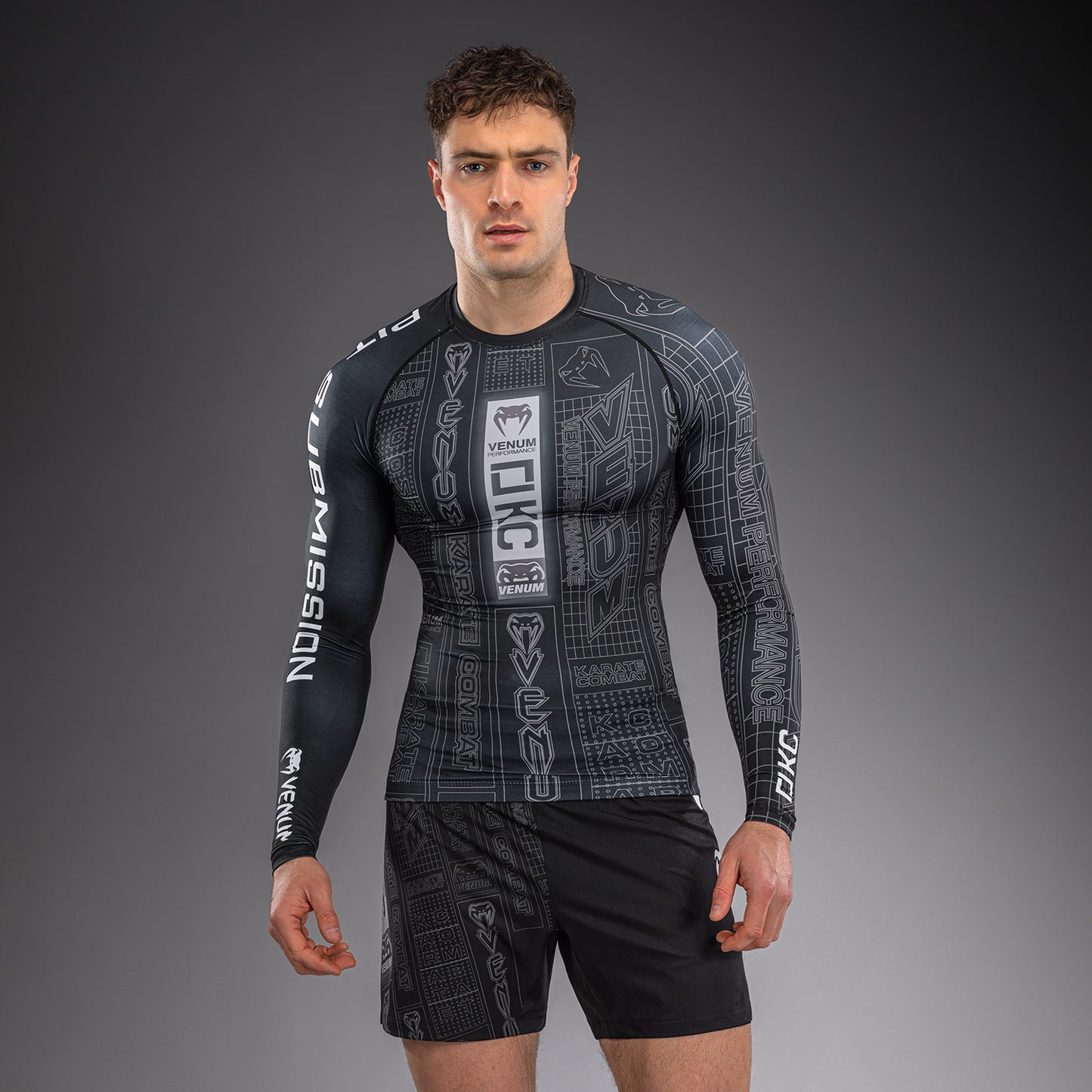 Karate Combat by Venum Rashguard Manga Larga – Negro/Gris