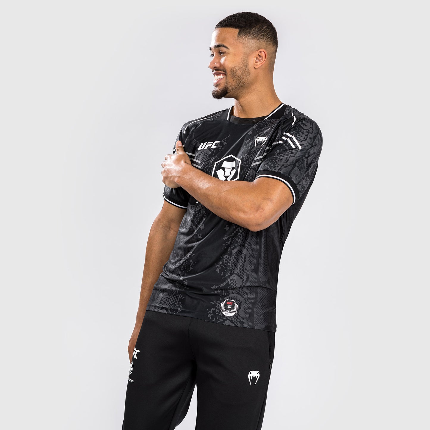 UFC Adrenaline by Venum Authentic Fight Night Camiseta Jersey para Hombre - Negro