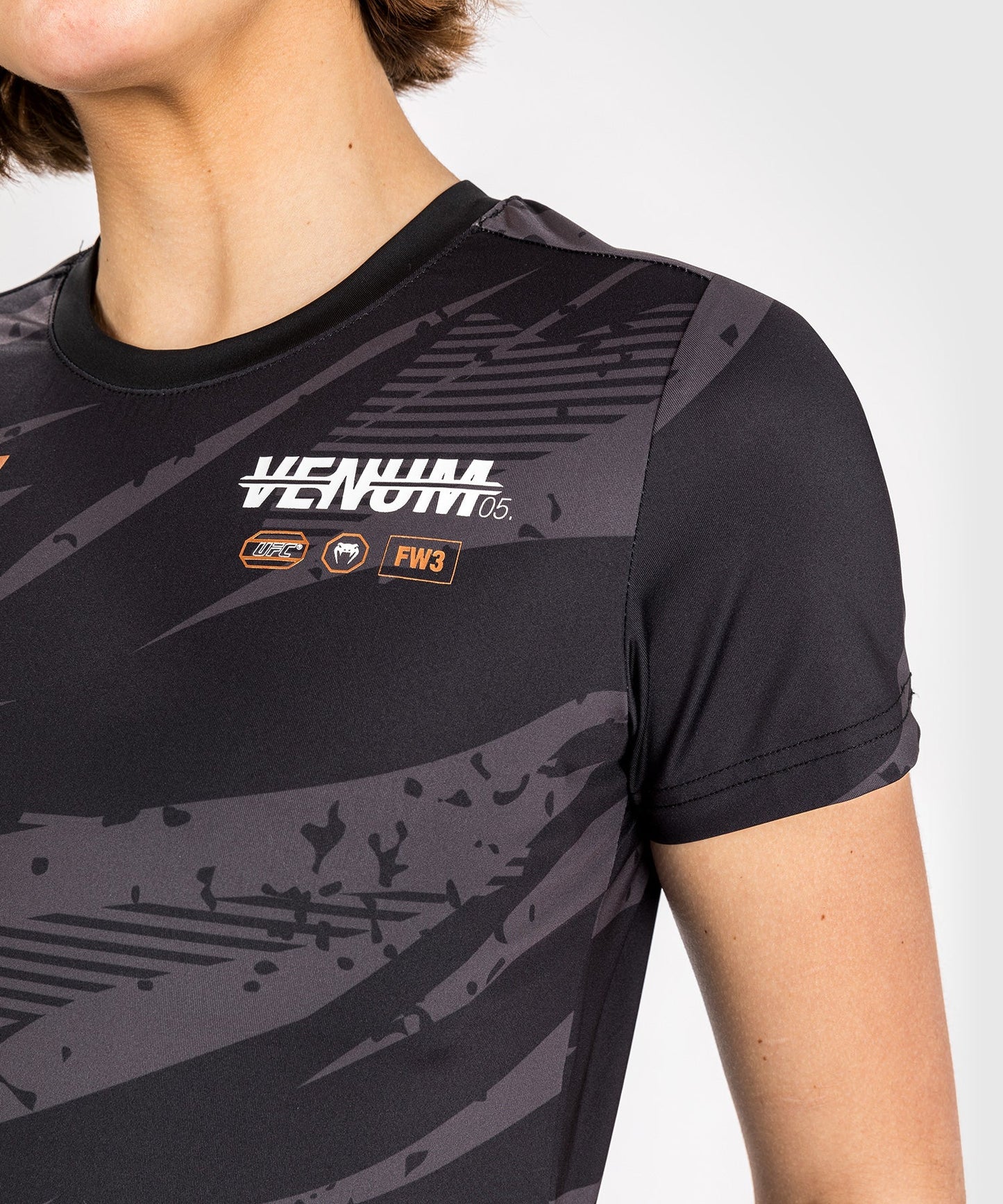 UFC Adrenaline By Venum Fight Week Camiseta de Mujer Dry-Tech - Urban Camo