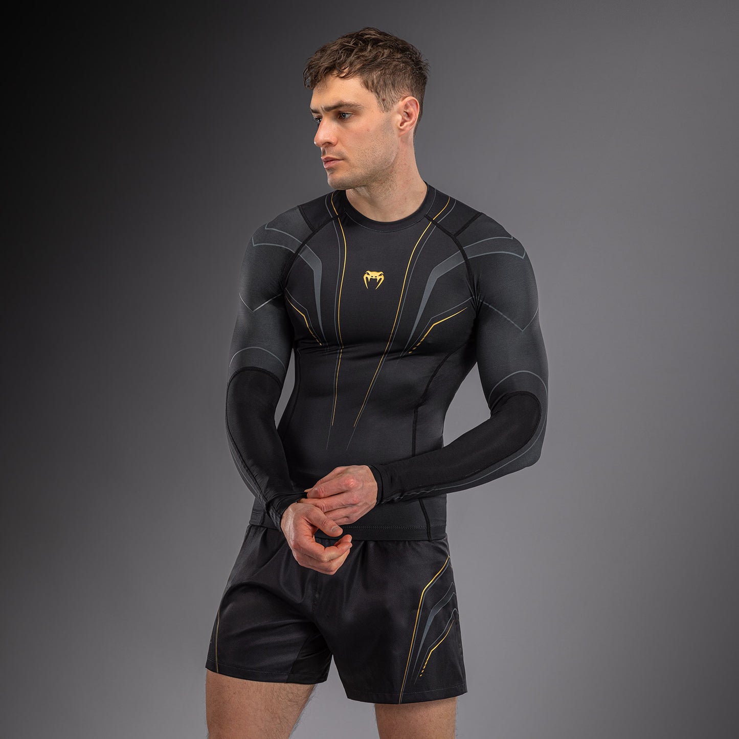 Venum Streamline Rashguard Manga Larga – Negro/Oro