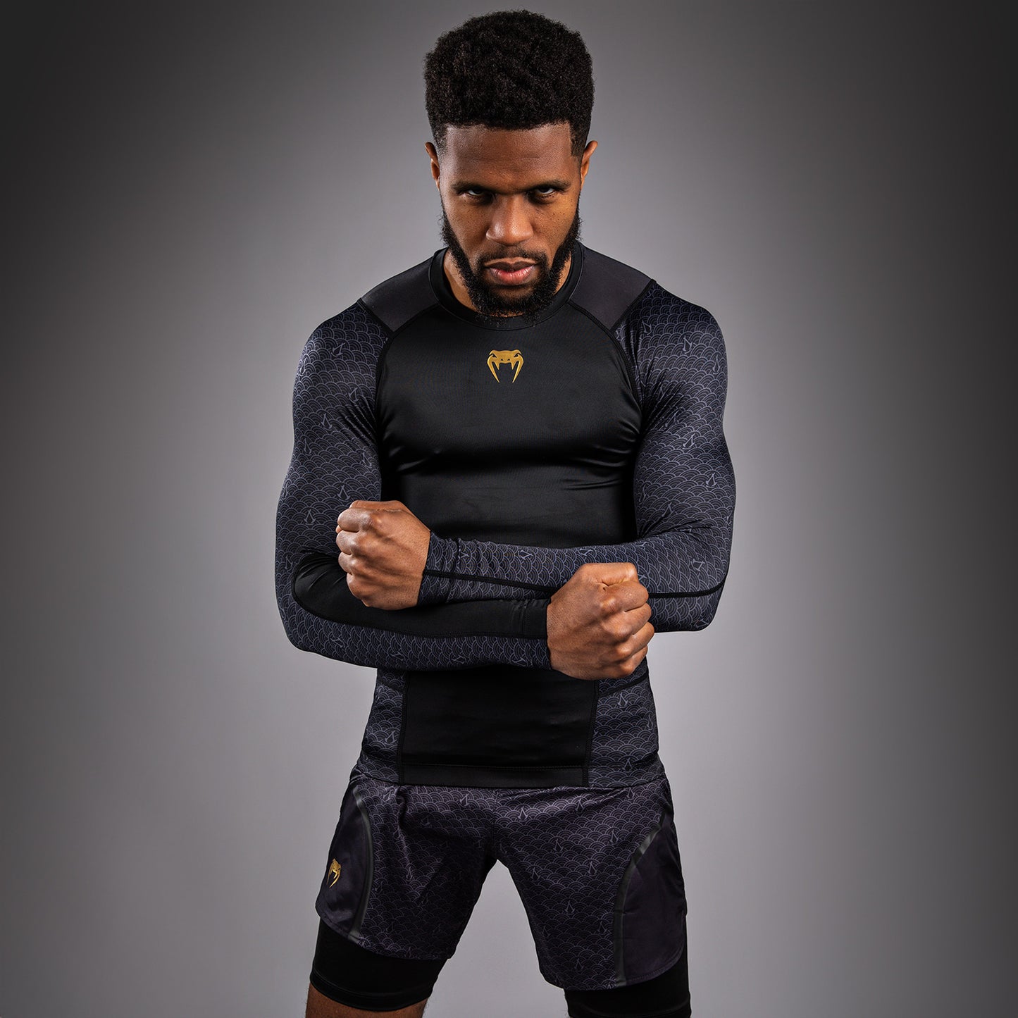 Venum x Assassin’s Creed Shadows Lycra de manga larga para hombre - Negra