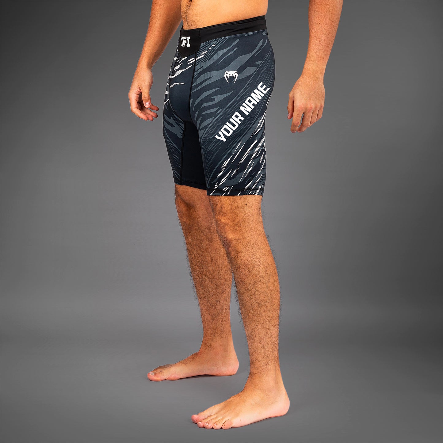 UFC Fusion by Venum Personalizados Authentic Fight Night Vale Tudo Shorts para Hombre - Negro