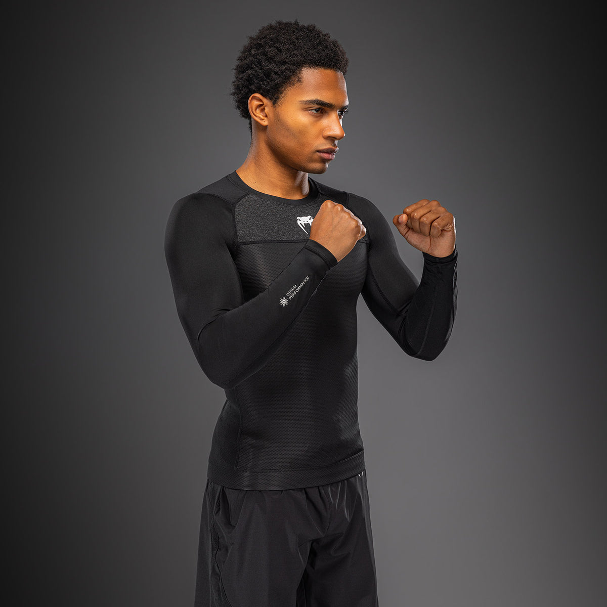 Venum G-Fit Scale Rashguard de manga larga - Negro