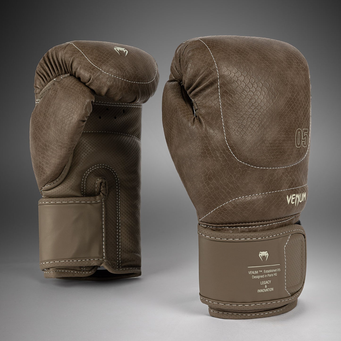Venum Impact Evo Scales Guantes de Boxeo – Marrón
