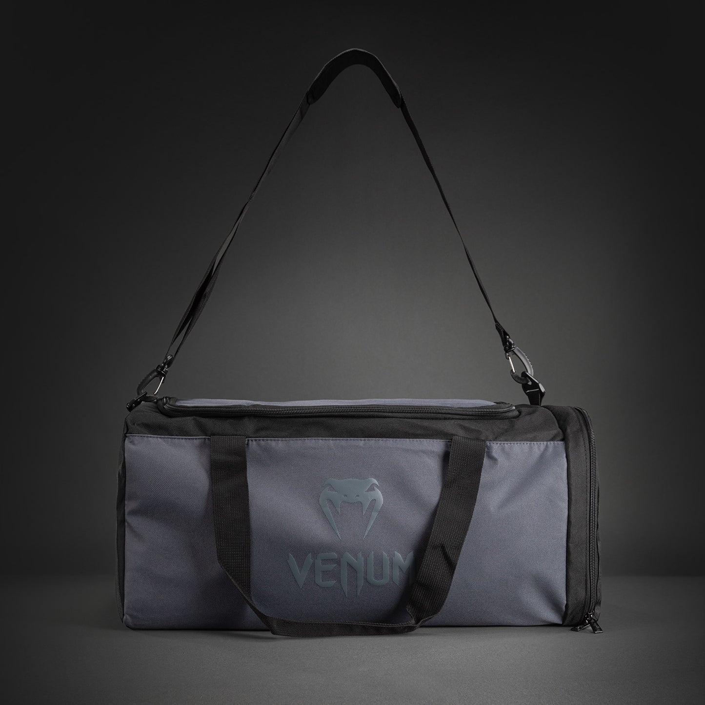 Venum Essential Bolsa de Deporte (37 L) - Gris/Negro