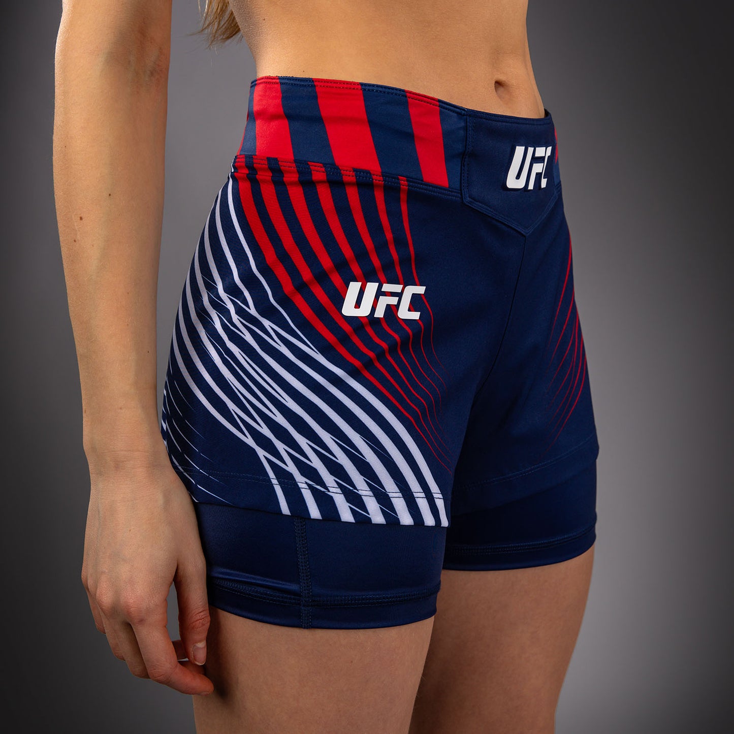 Official UFC Freedom 250 by Venum Authentic Fight Night Fight Shorts para mujer - Azul