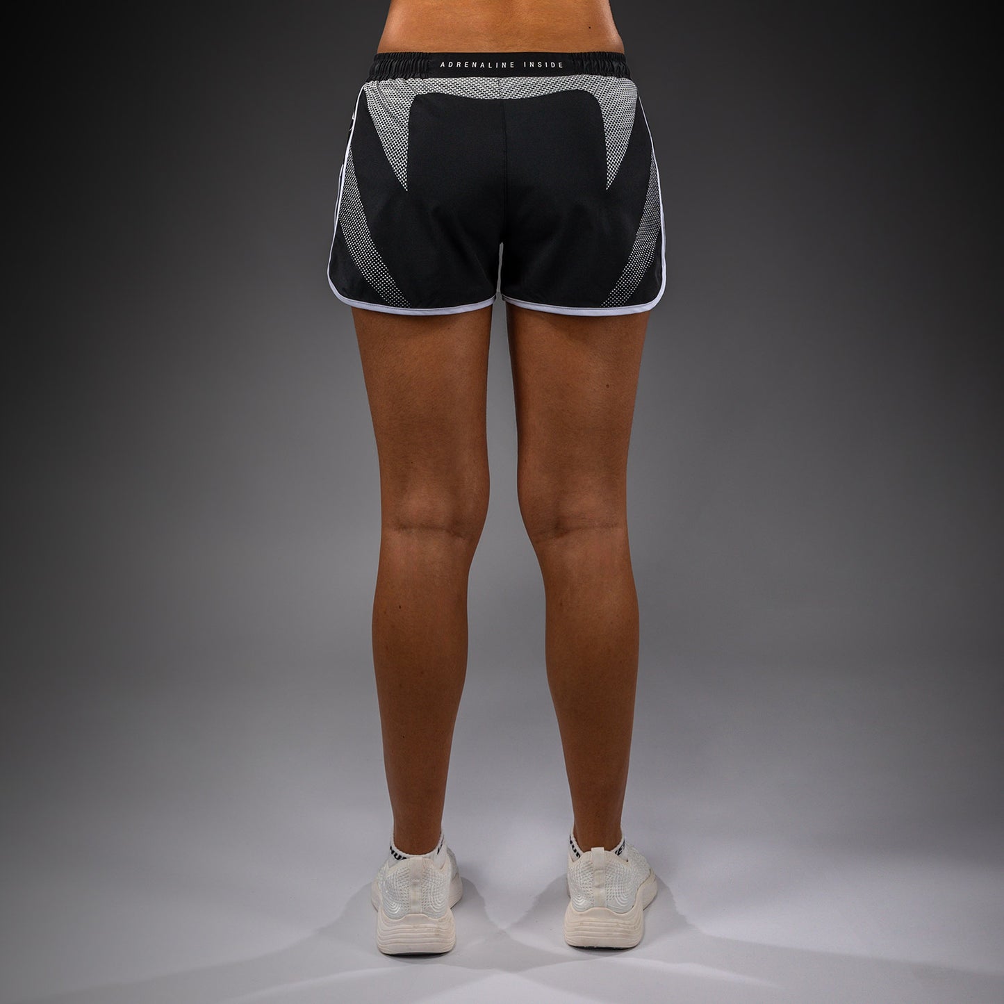 Venum Adrenaline Pantalones Cortos de Entrenamiento para Mujer – Negro/Marfil