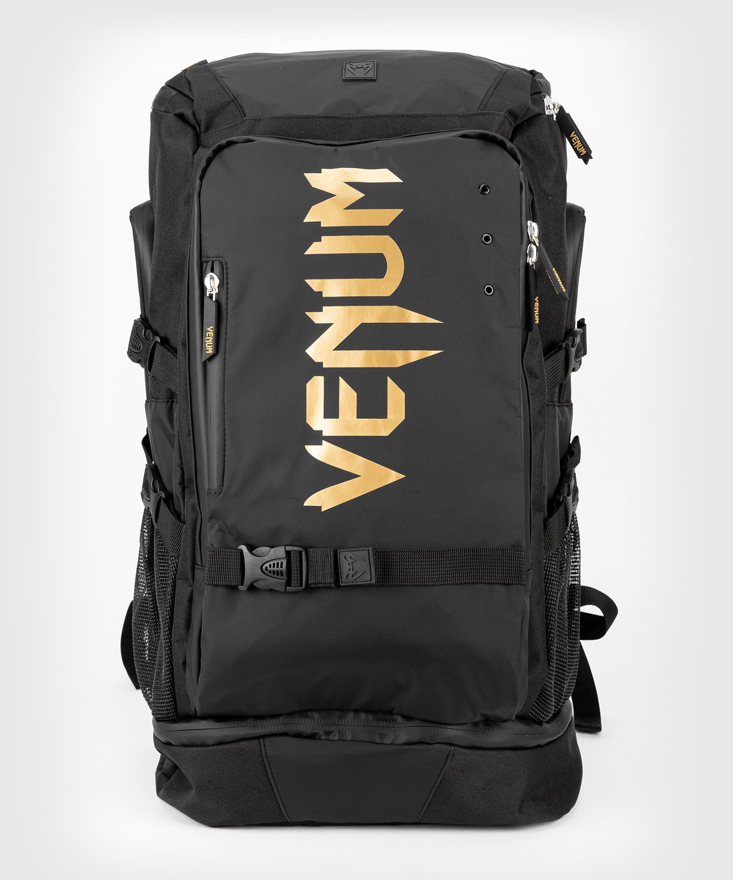 Mochila Venum Challenger Xtreme Evo - Negro/Dorado