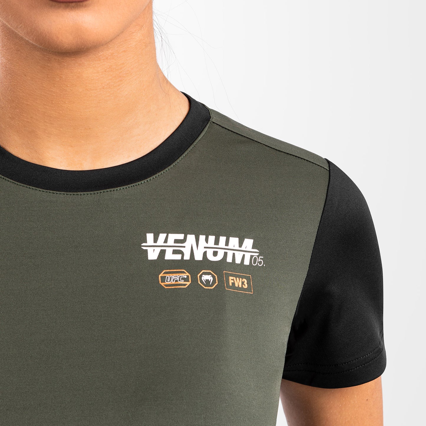 UFC Adrenaline by Venum Fight Week Camiseta Dry-Tech para Mujer - Caqui/Bronce