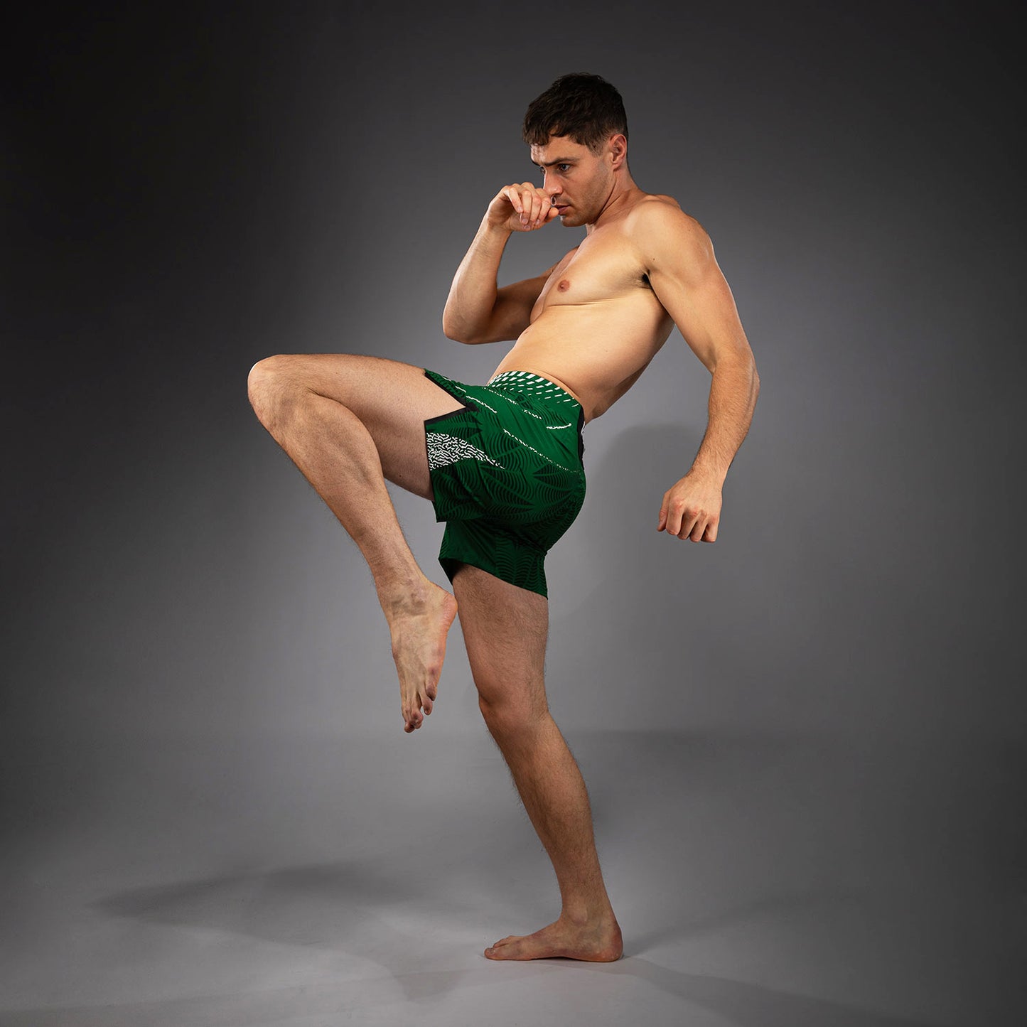 UFC Zenith by Venum Authentic Fight Night Short de pelea ajuste corto Hombre - Verde