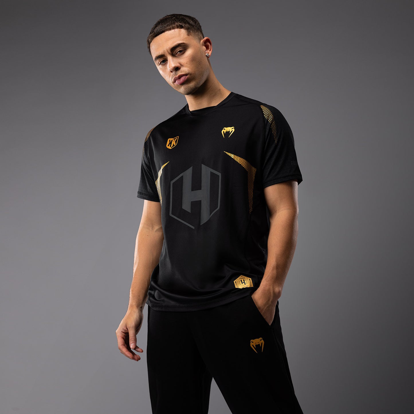 FK x Venum Hexagone MMA Camiseta  - Negra/Oro
