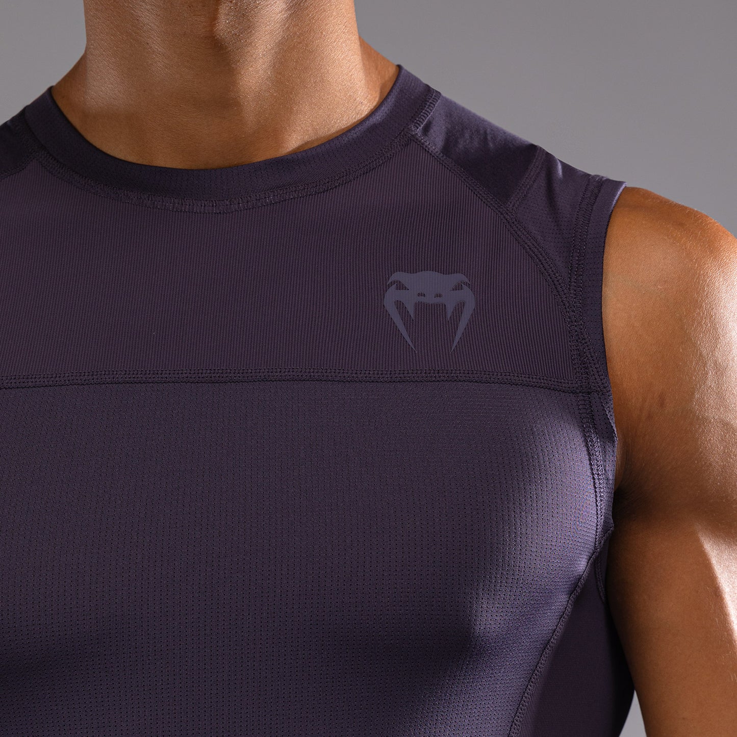 Venum G-Fit Air Rashguard sin Mangas para Hombre - Púrpura Profundo