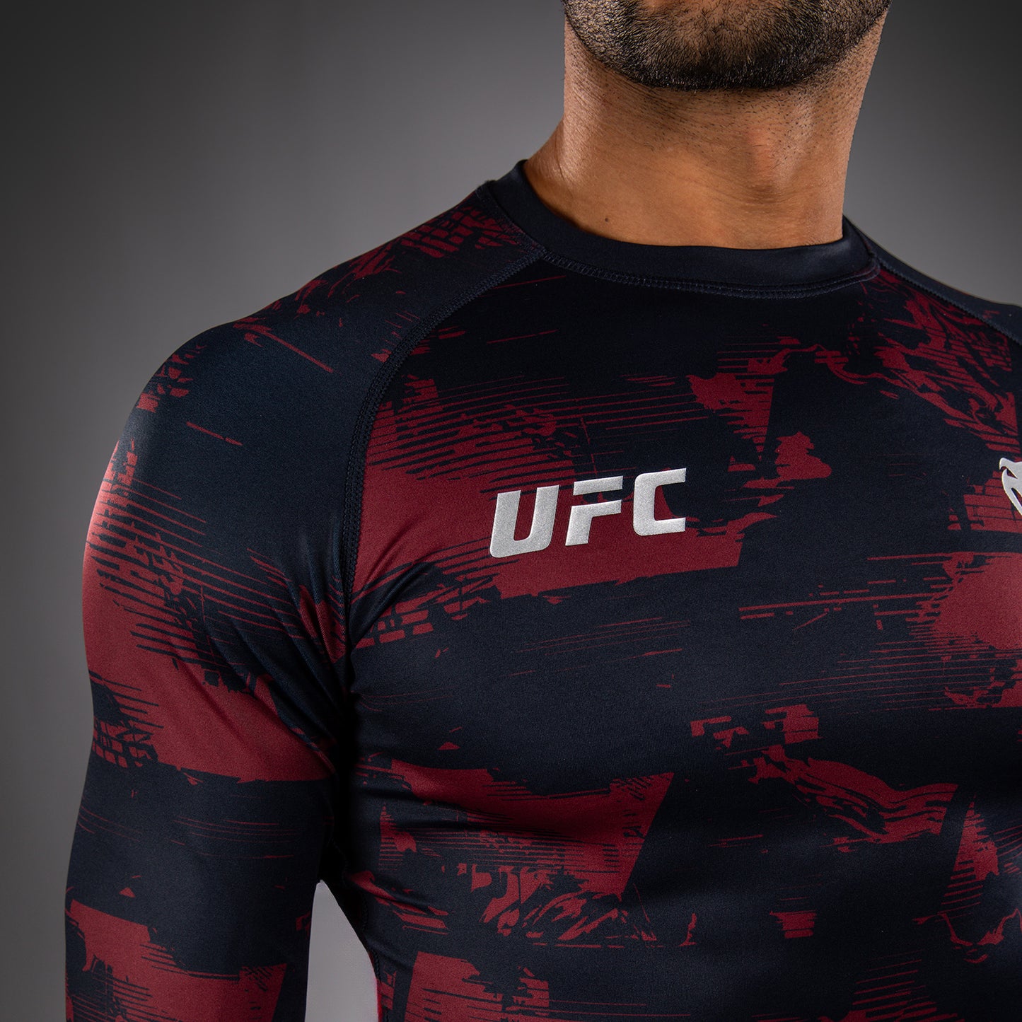 UFC Zenith by Venum Authentic Fight Week Rashguard de manga larga Performance Hombre - Azul marino/Burdeos/Plateado