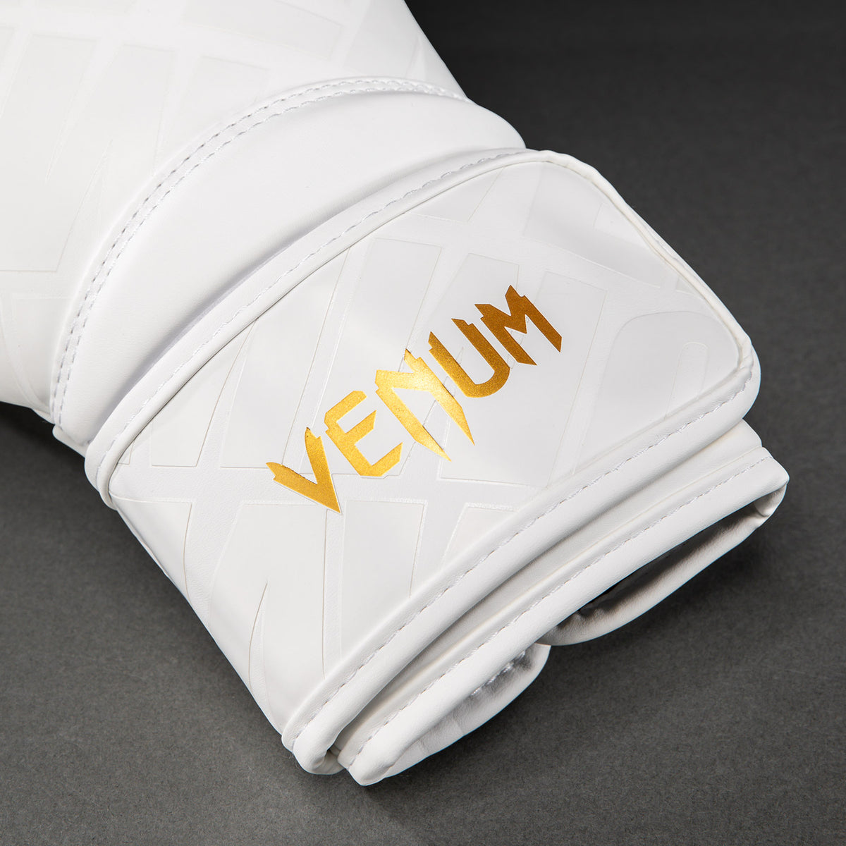 Venum Contender 1.5 XT 3D Guantes de Boxeo - Blanco/Oro