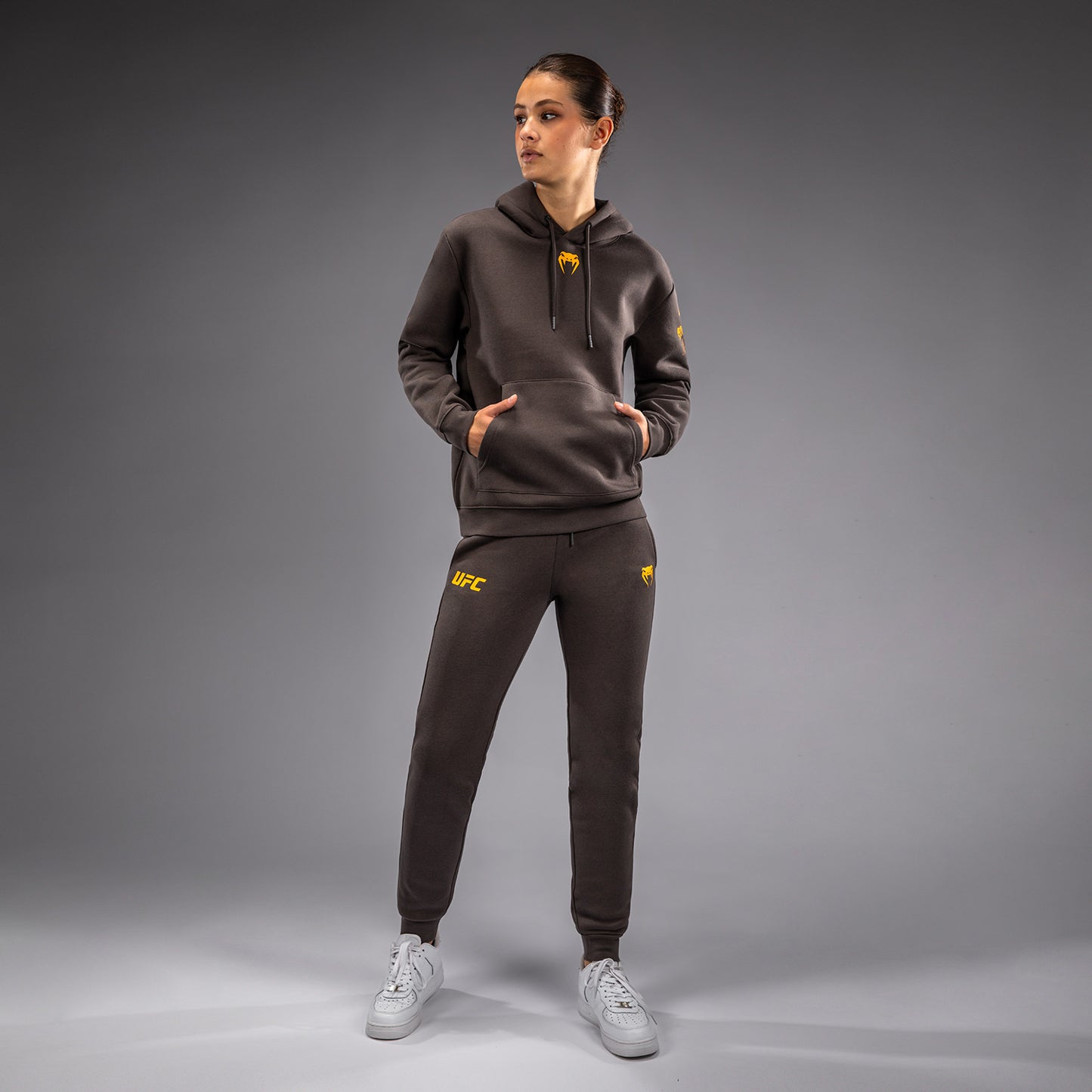 UFC Fusion by Venum Fight Week Sudadera con Capucha para Mujer - Solid Marrón tierra