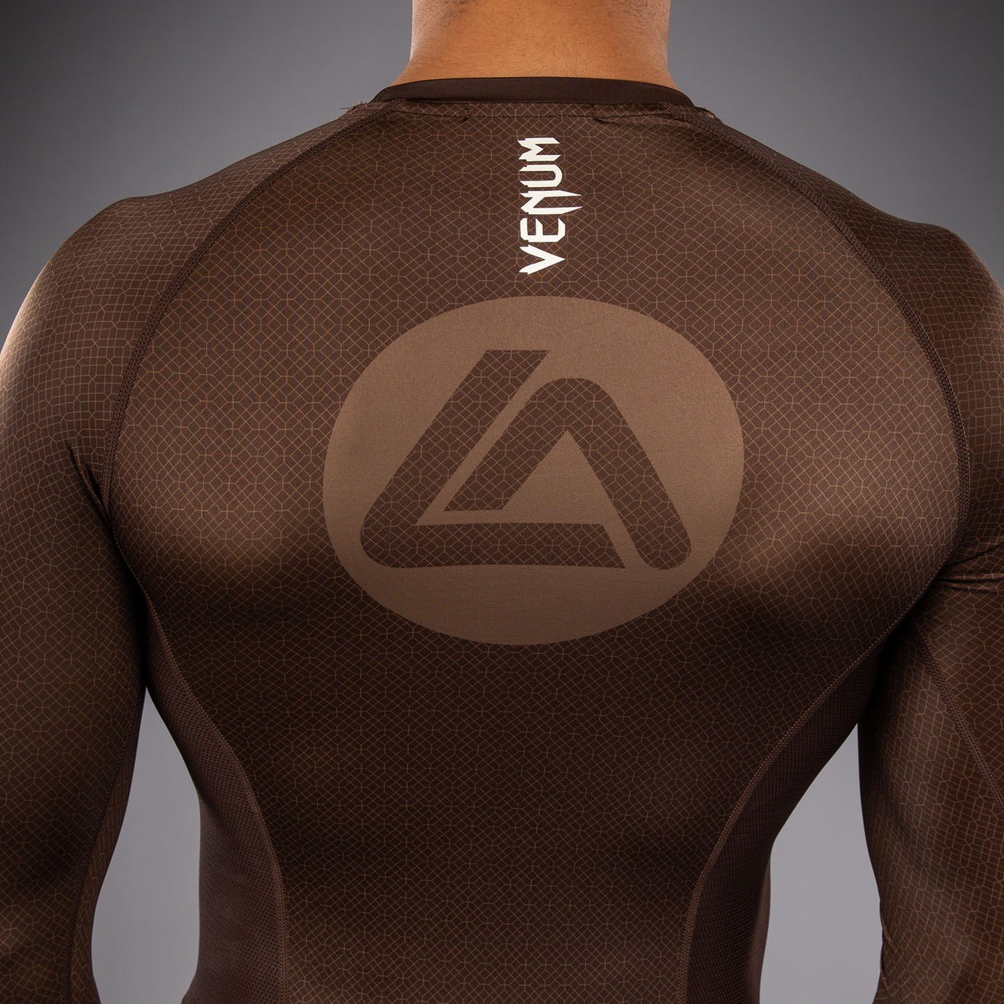 Venum x Roger Gracie Academy Rashguard Manga Larga - Marrón Oscuro