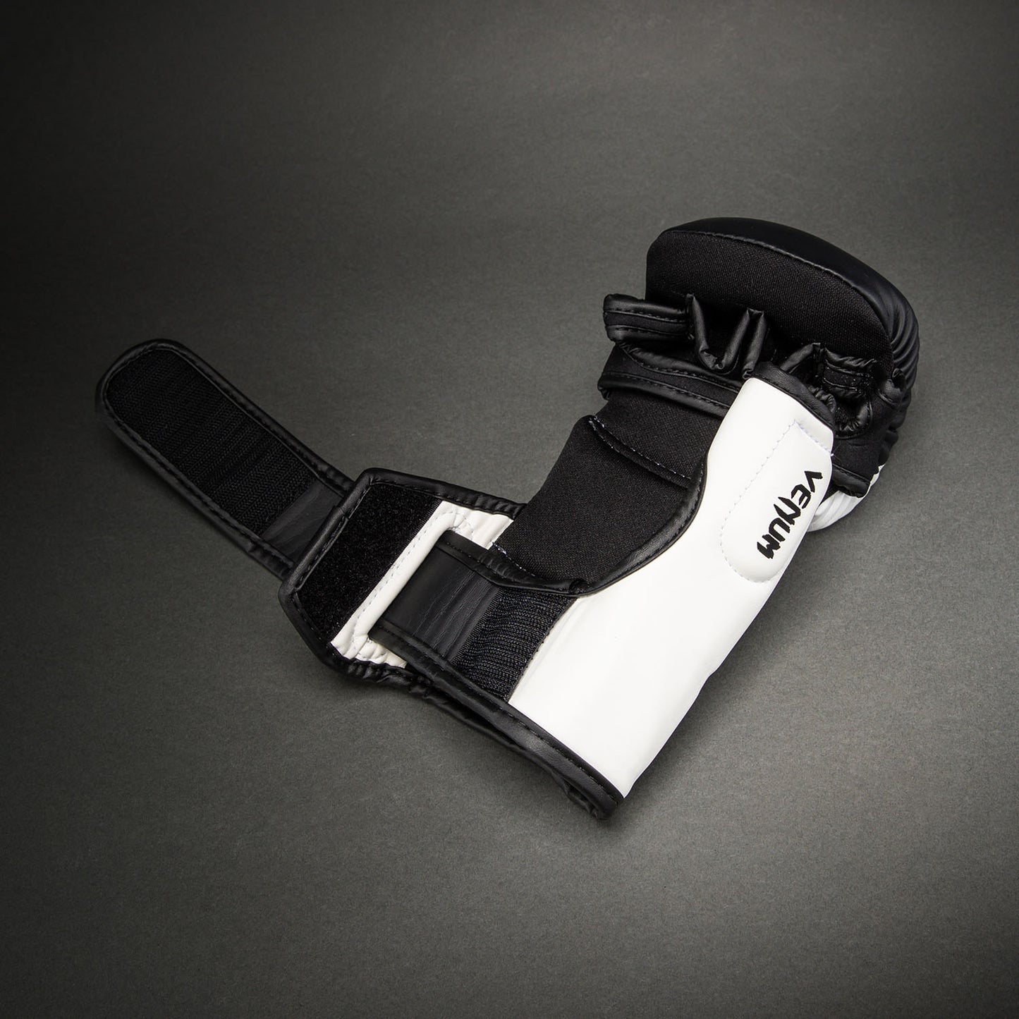 Venum Attack 2.0 Guantes de Sparring – Negro/Blanco
