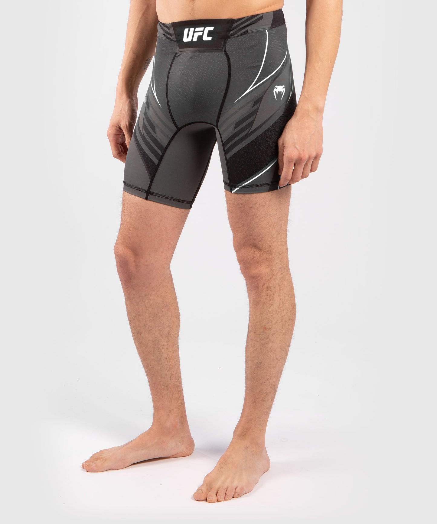 Pantalón De Vale Tudo UFC Venum Authentic Fight Night – Modelo Corto - Negro