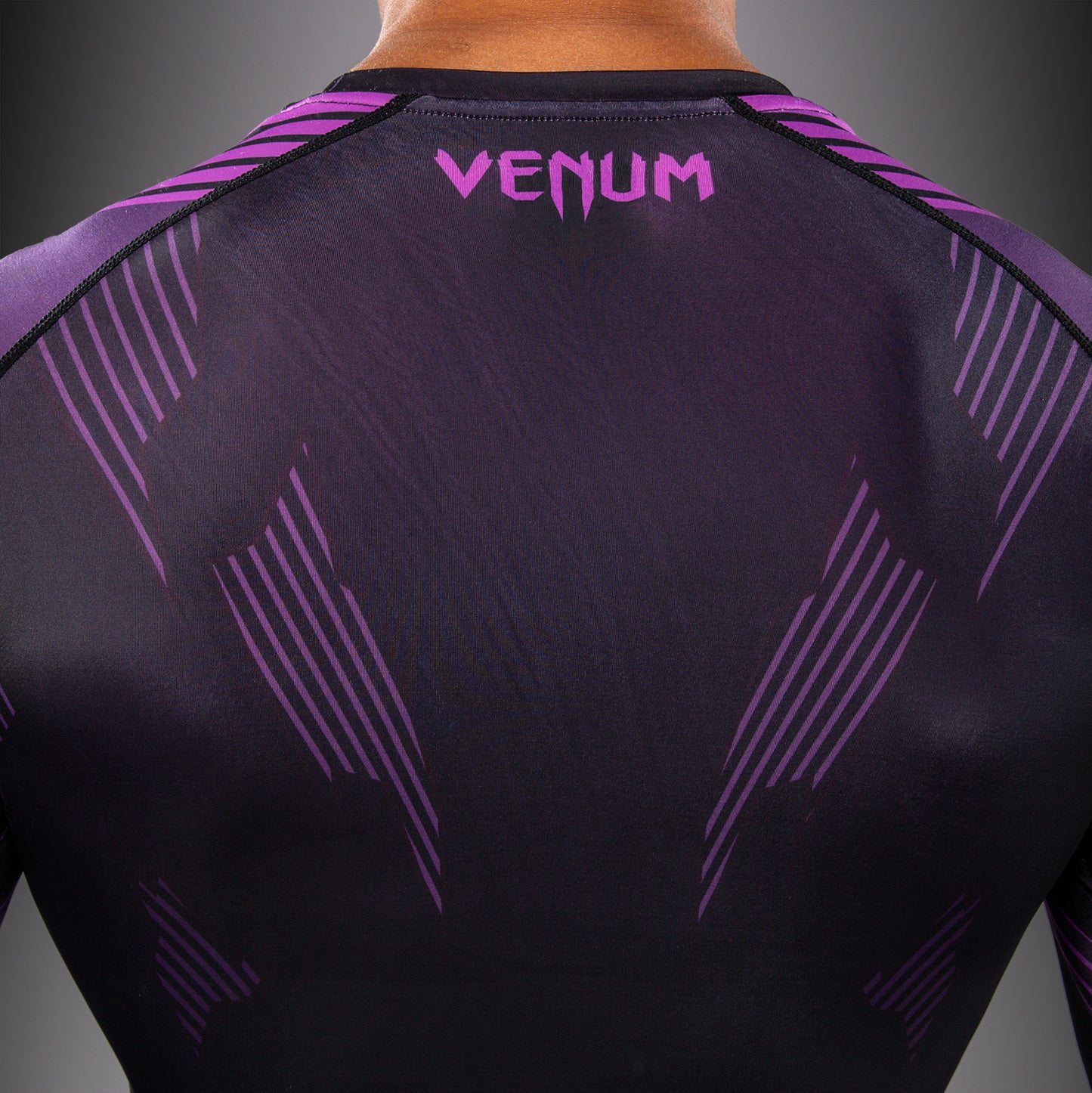 Venum No-Gi 6.0 Rashguard Manga Larga - Negro/Morado