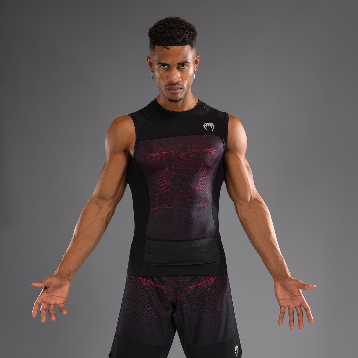 Venum G-Fit Air Rashguard sin Mangas para Hombre - Negro Profundo/Rojo Fuego