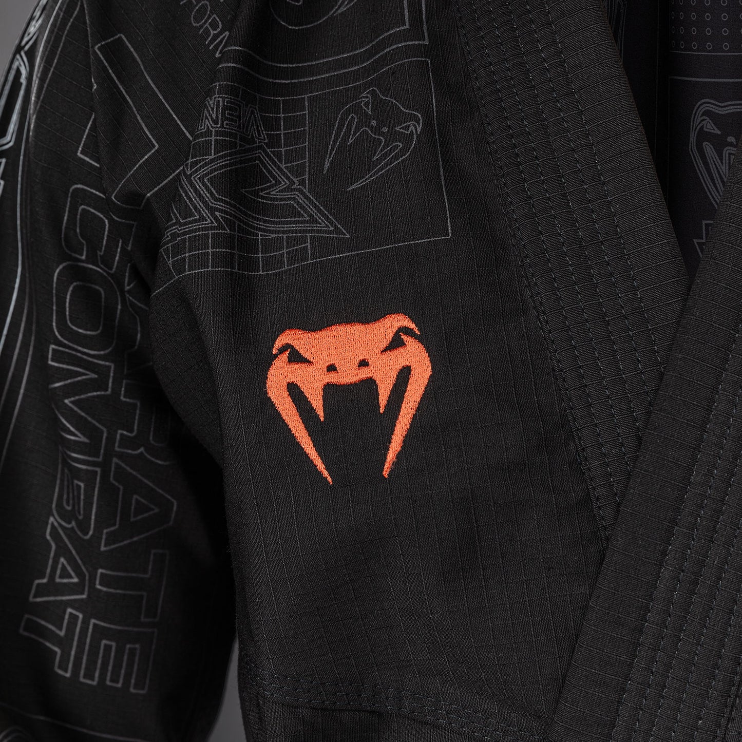 Karate Combat by Venum Kimono de BJJ – Negro/Gris