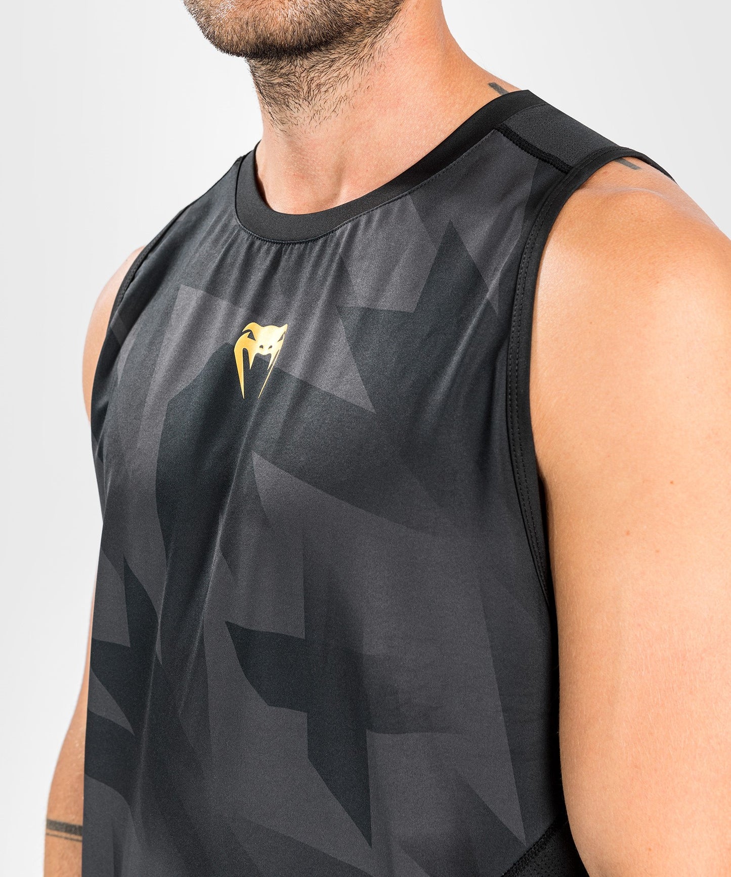 Camiseta sin mangas Dry Tech Venum Razor - Negro/Oro