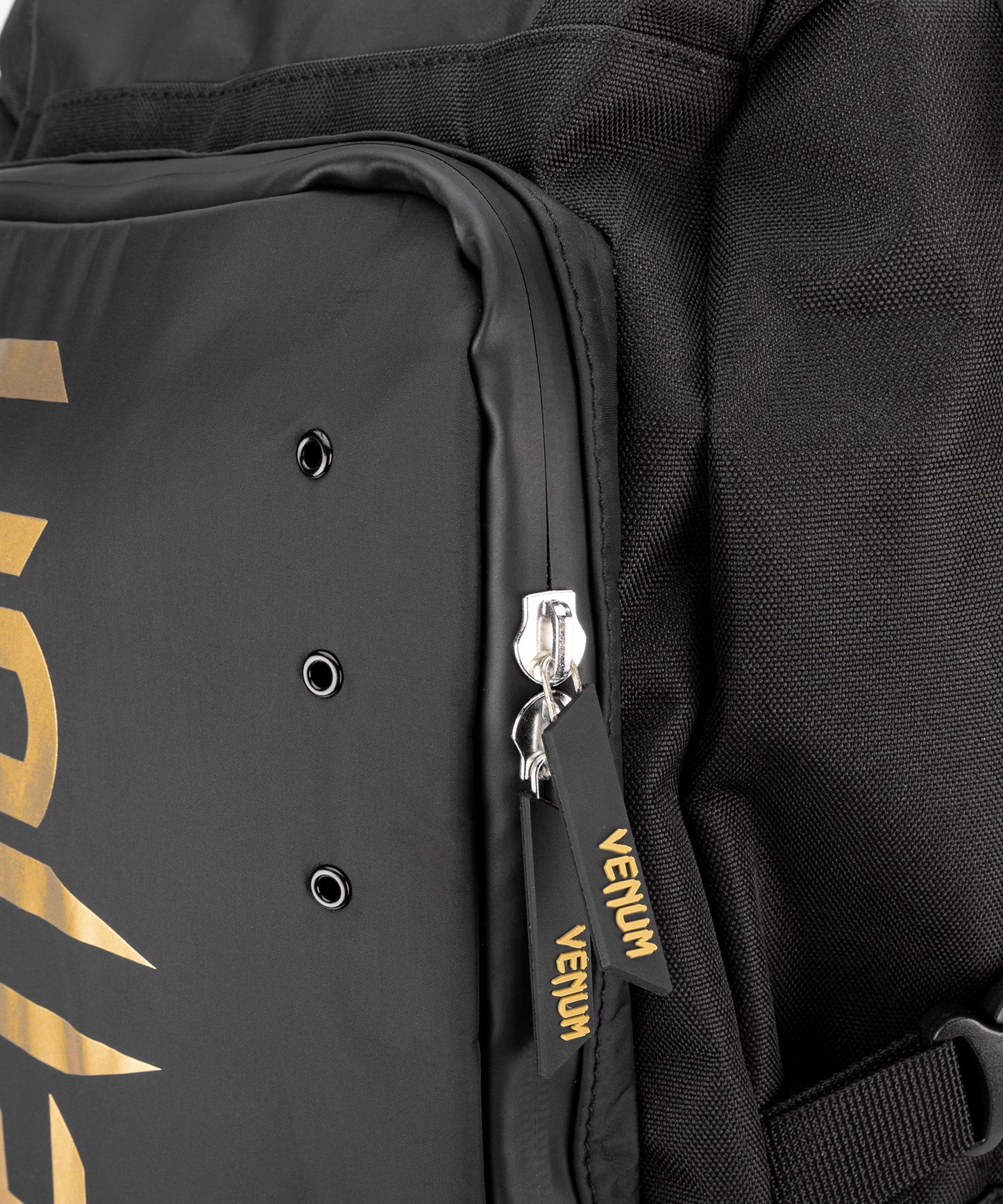 Mochila Venum Challenger Xtreme Evo - Negro/Dorado