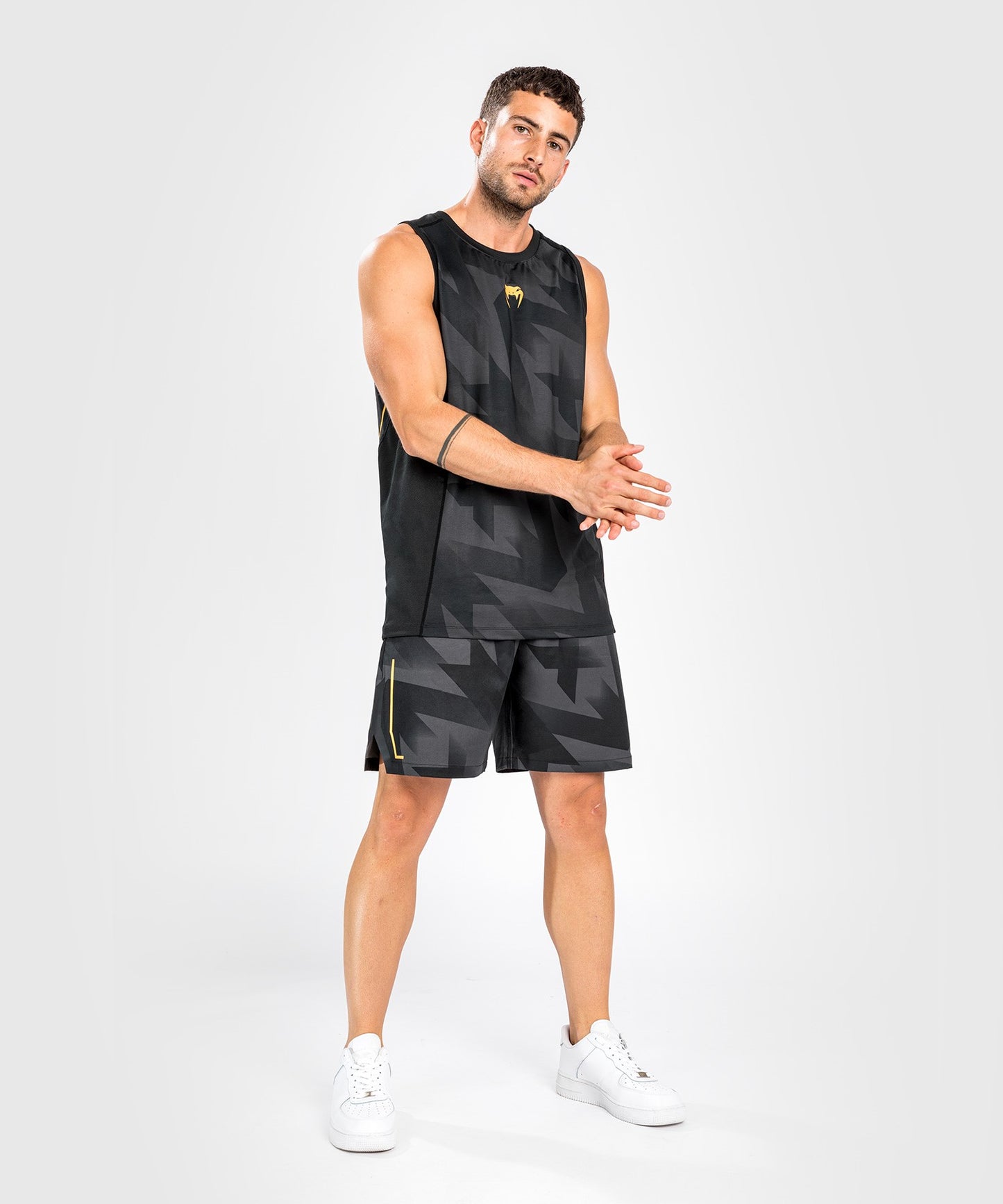 Camiseta sin mangas Dry Tech Venum Razor - Negro/Oro