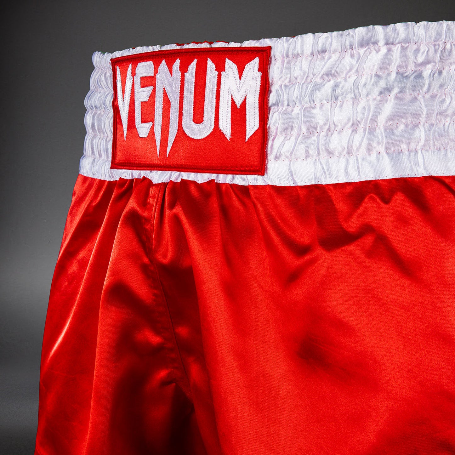 Venum Classic Short de Muay Thai – Rojo