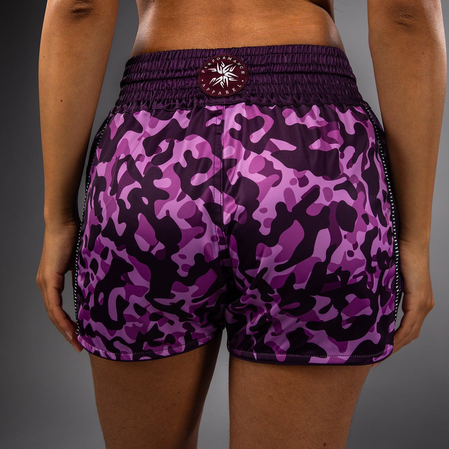 Venum Iris Pantalones Cortos de Muay Thai - Ciruela/Rosa