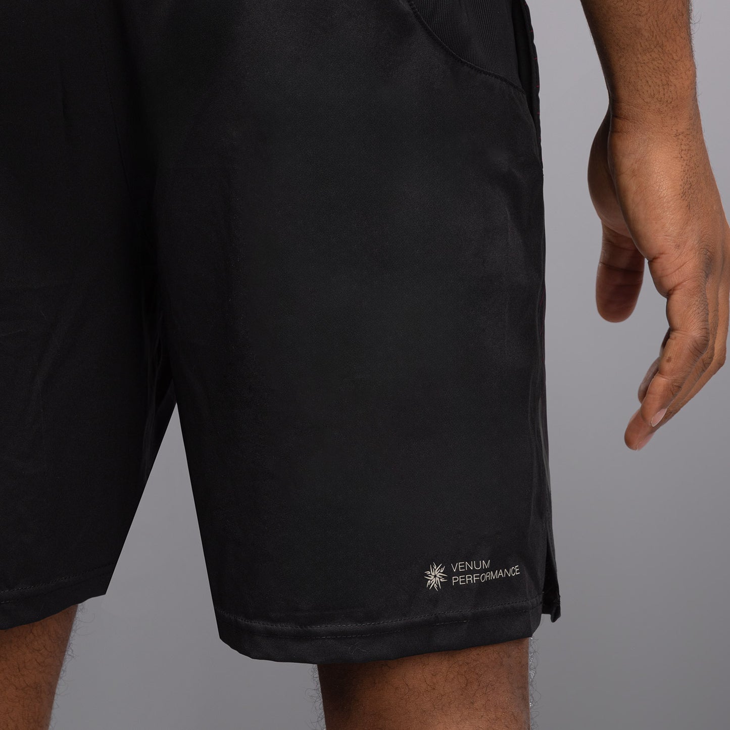 Venum G-Fit Air Pantalones Cortos de Entrenamiento para Hombre - Negro Profundo/Rojo Fuego