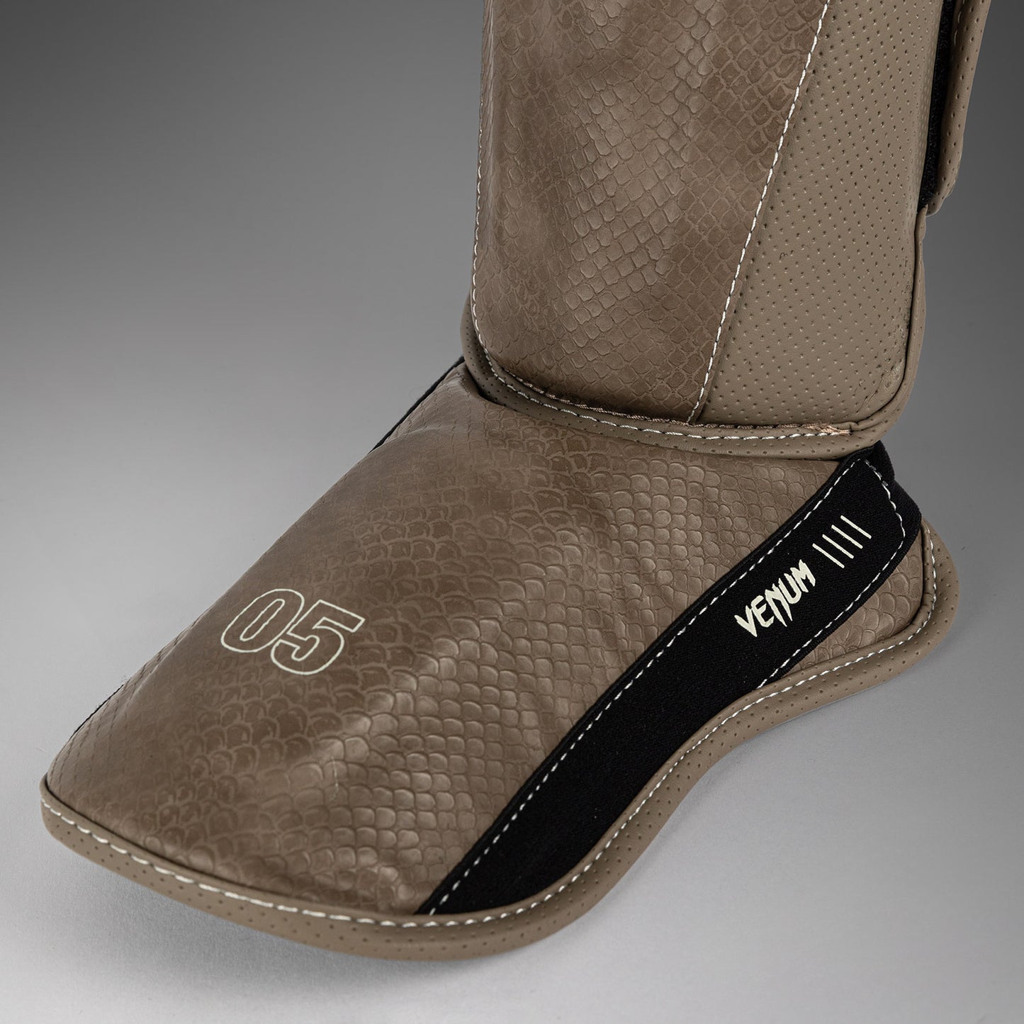 Venum Impact Evo Scales Espinilleras – Marrón