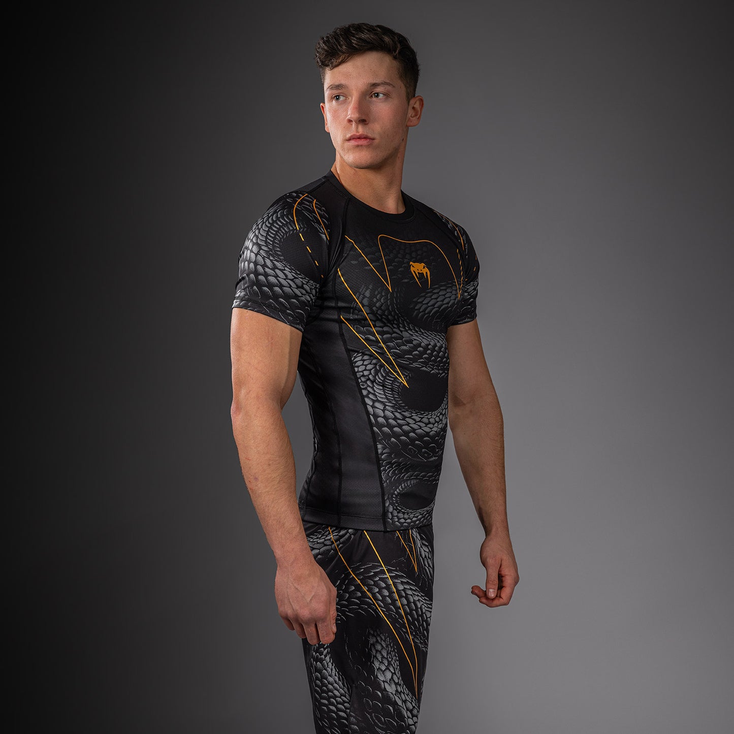 Venum Matupa Rashguard Manga Corta - Negro/Gris/Oro