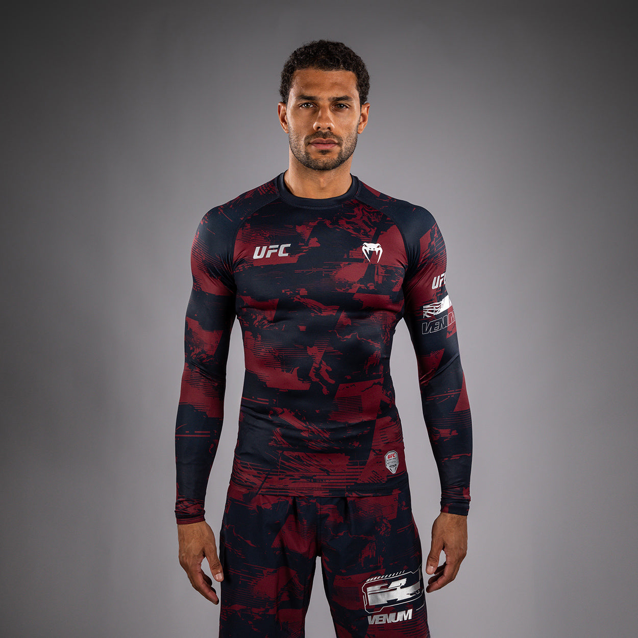 UFC Zenith by Venum Authentic Fight Week Rashguard de manga larga Performance Hombre - Azul marino/Burdeos/Plateado