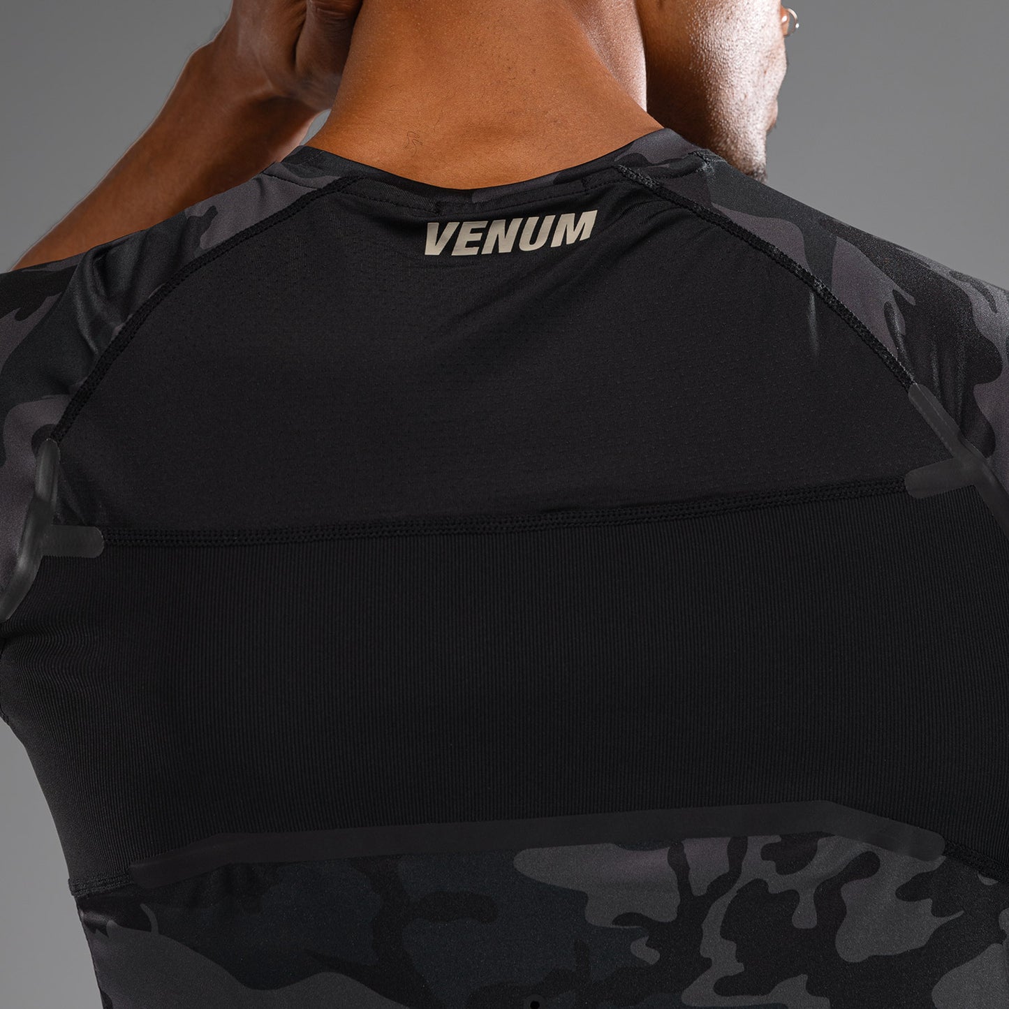 Venum G-Fit Air Camiseta Dry-Tech para Hombre - Camuflaje Digital Urbano