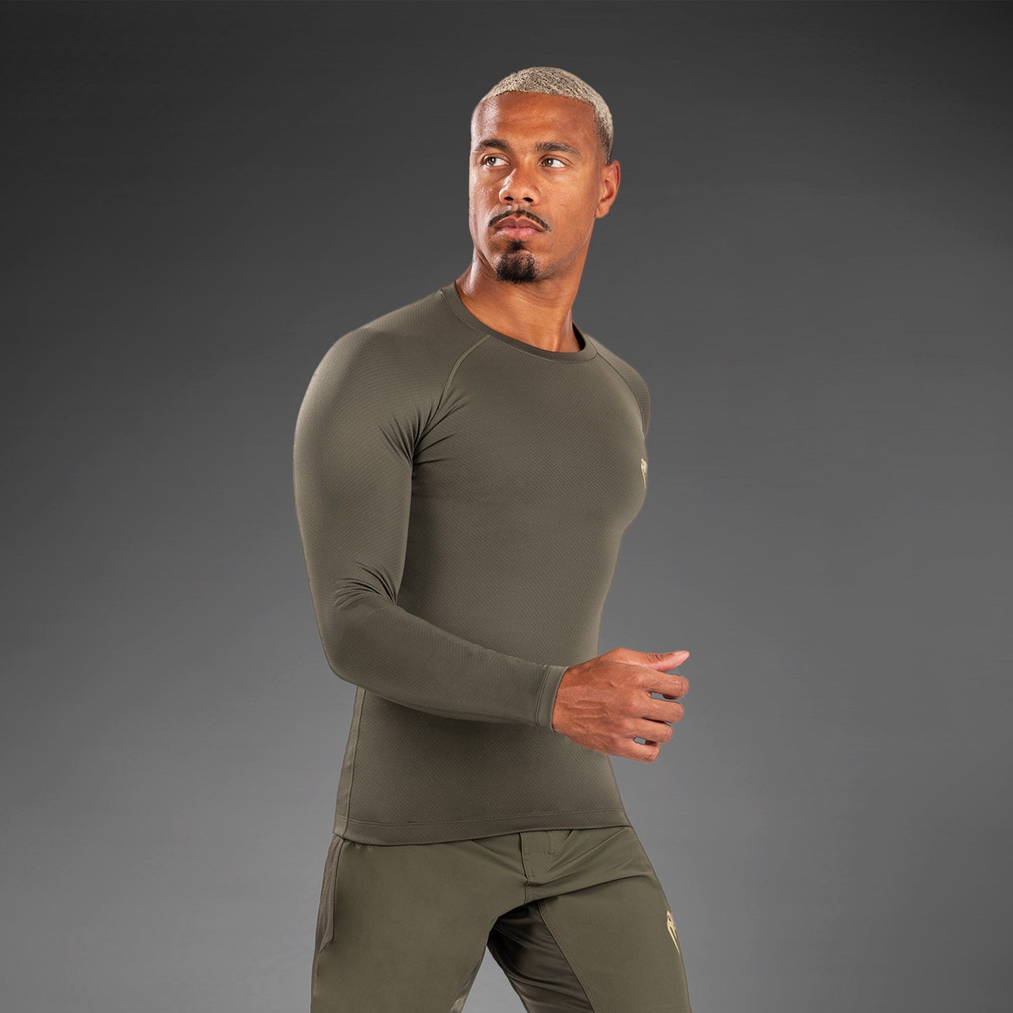 Venum Contender Lycra de manga larga para hombre - Caqui