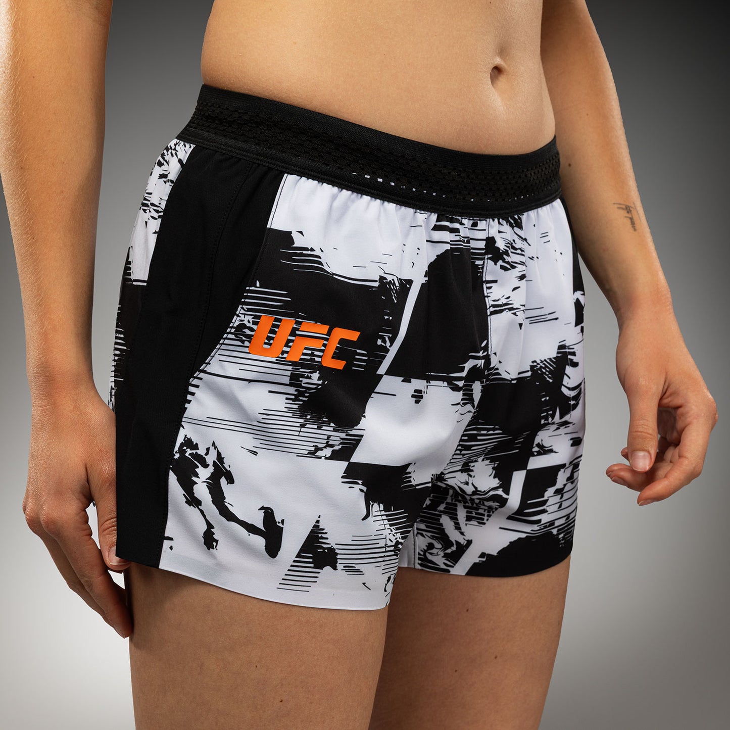 Venum UFC Zenith Authentic Fight Week Short Performance para Mujer – Blanco