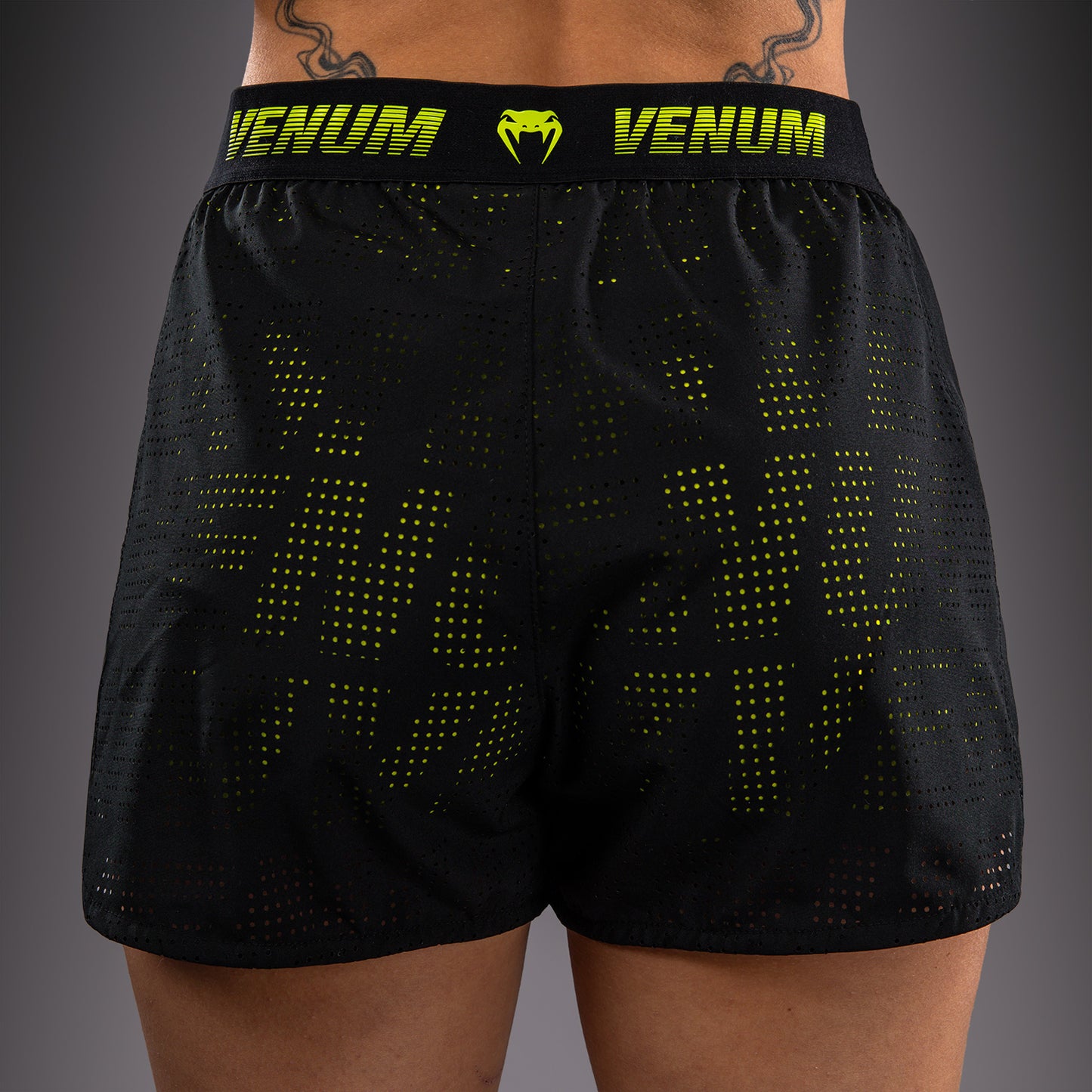 Venum Lazer Pantalón Corto de Entrenamiento Para Mujer - Negro/Amarillo
