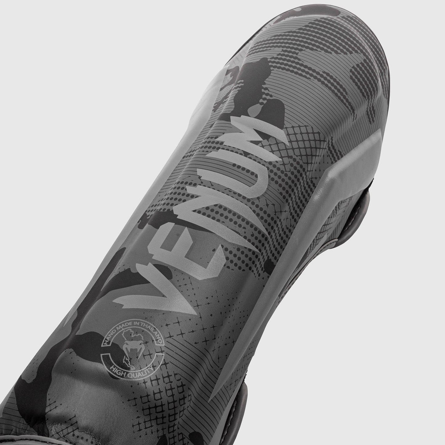 Espinillera Venum Elite - Camuflaje negro