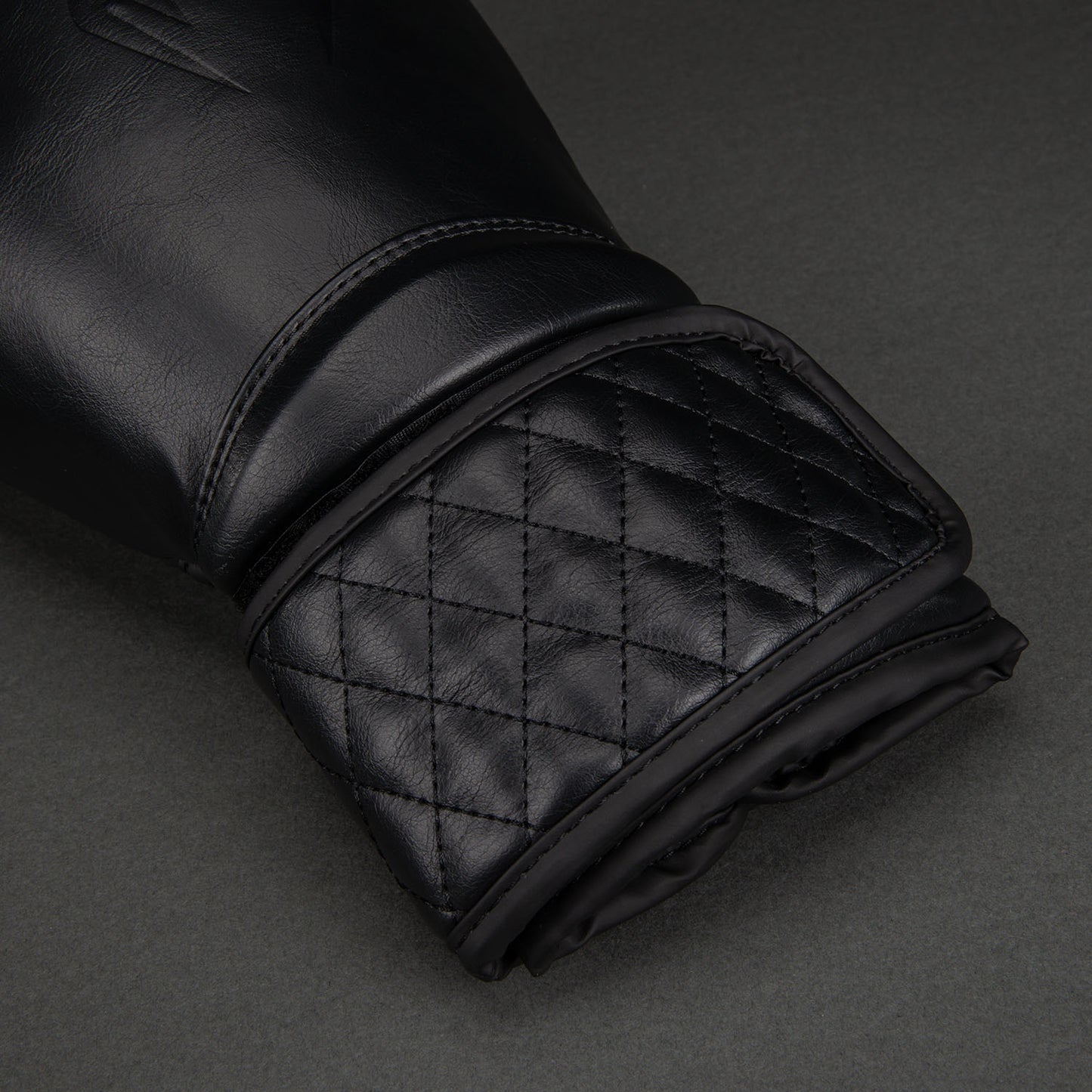 Venum Impact Classic Guantes de Boxeo - Negro