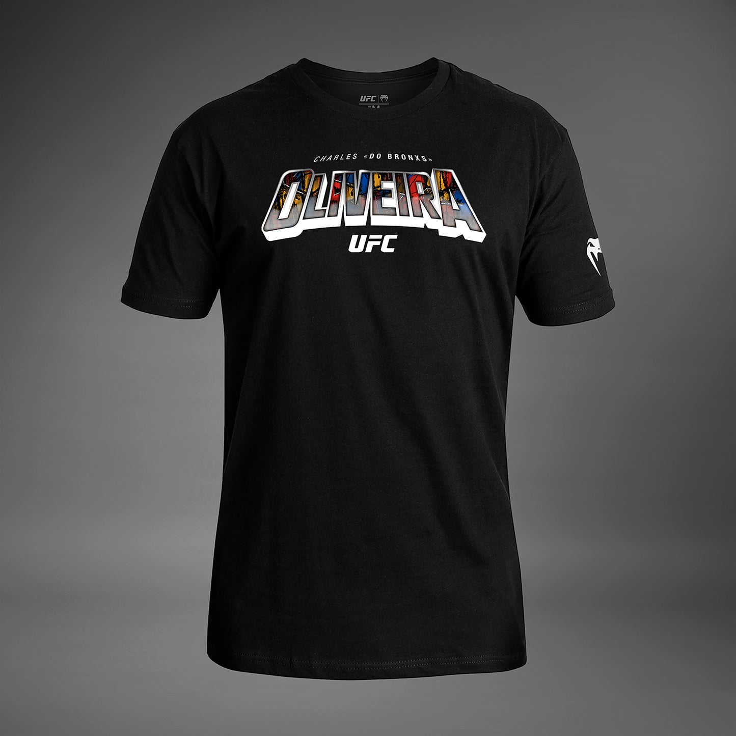 UFC Unrivaled by Venum Charles Oliveira Camiseta para Hombres - Negra