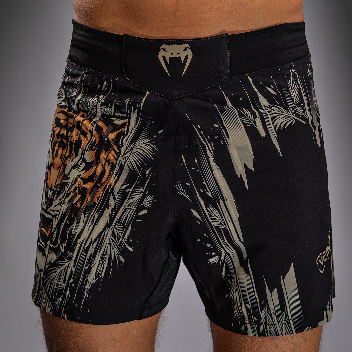 Venum Tiger Pantalones de Lucha para Hombre - Negro/Naranja Neón