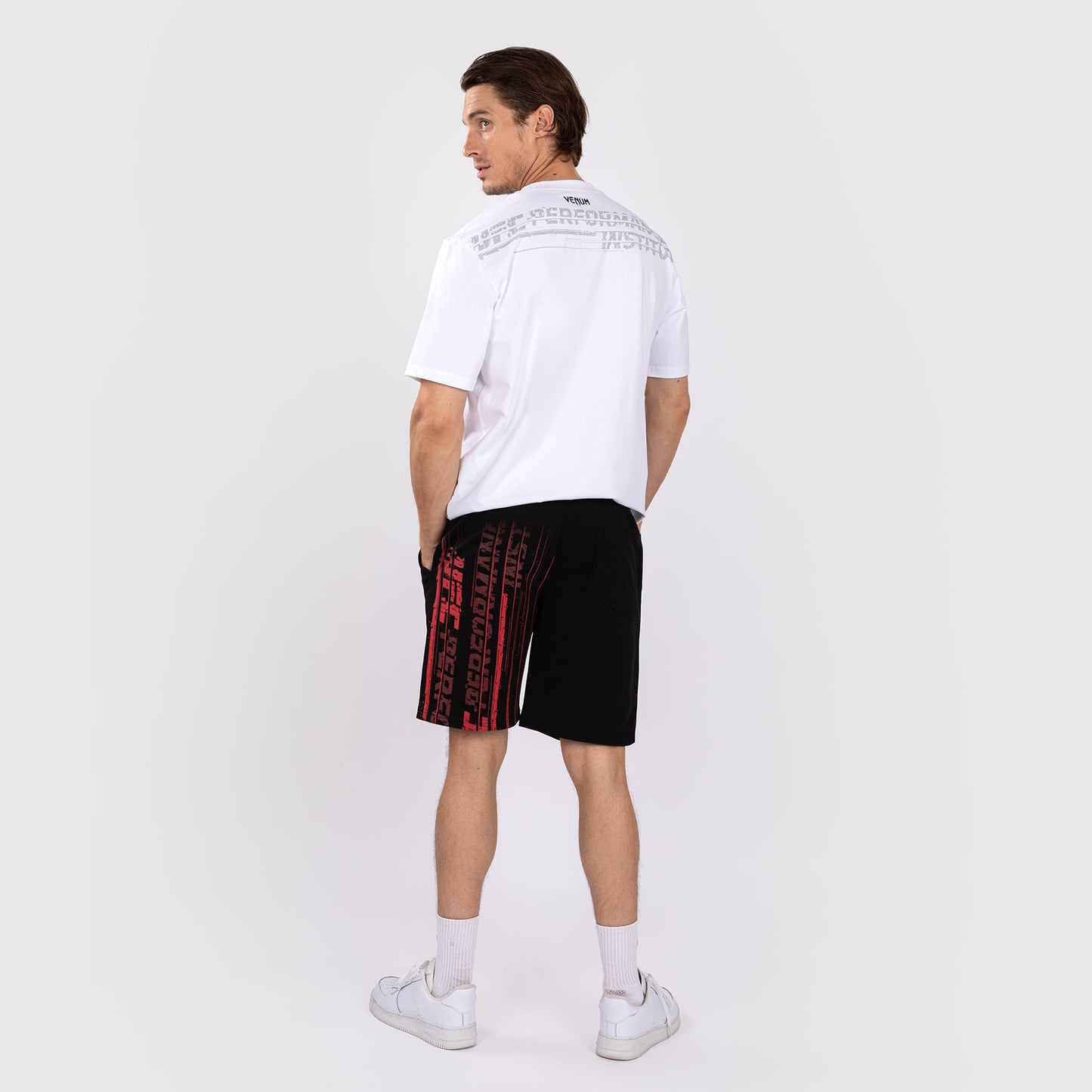 UFC Venum Performance Institute 2.0 Pantalón Corto de Algodón para Hombre - Negro/Rojo